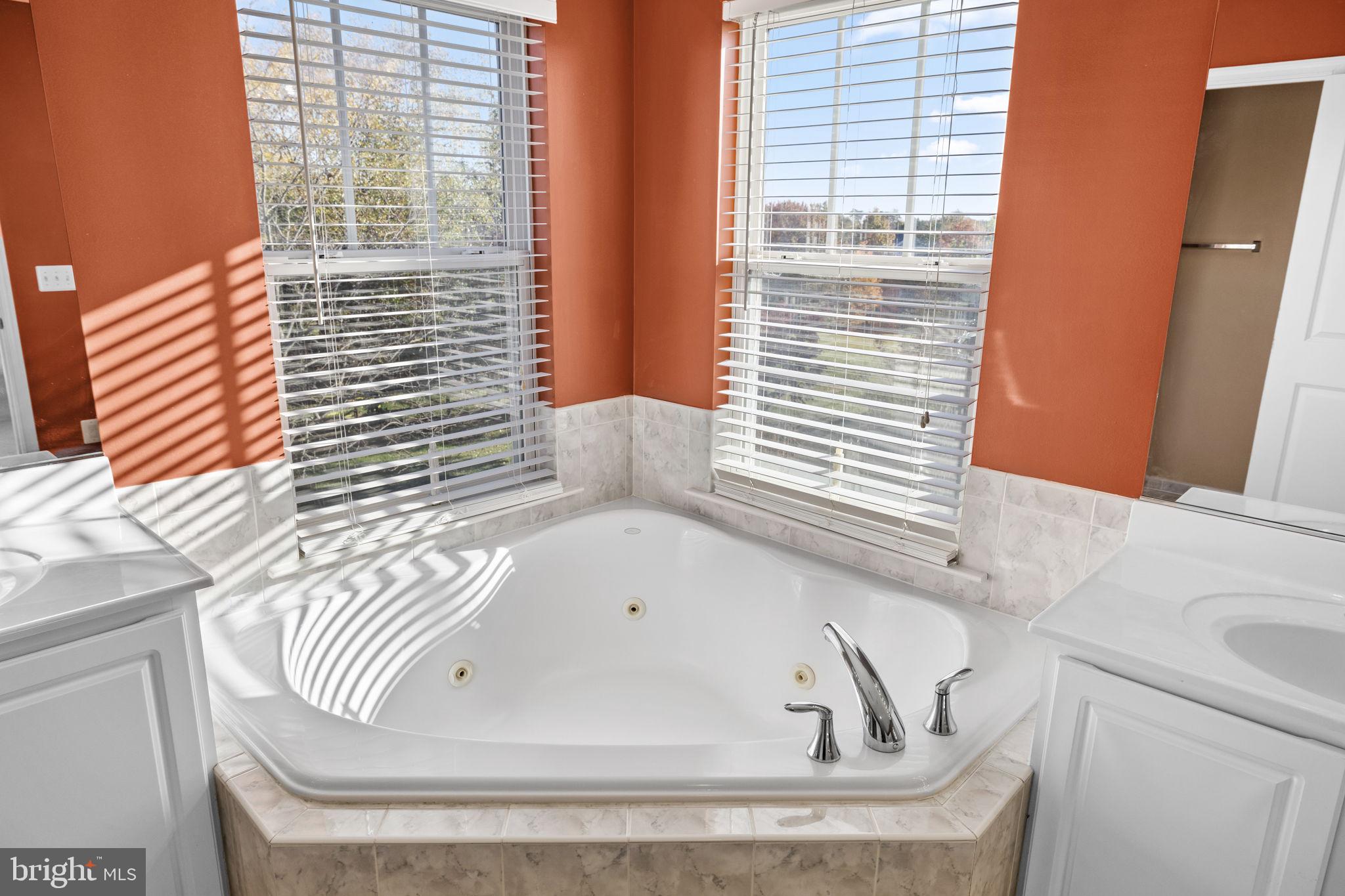 VINT HILL - Residential