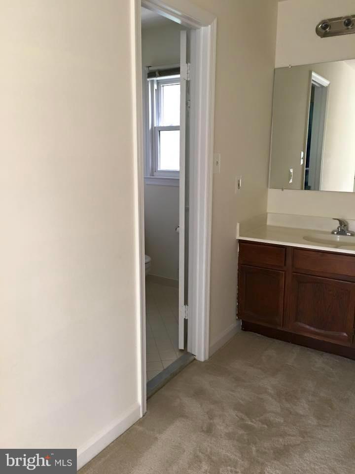 BROOKFIELD - Residential Lease