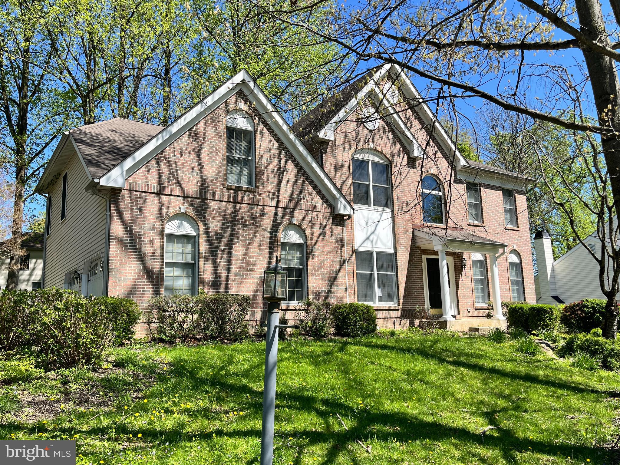 WILLIAMSBURG - Residential