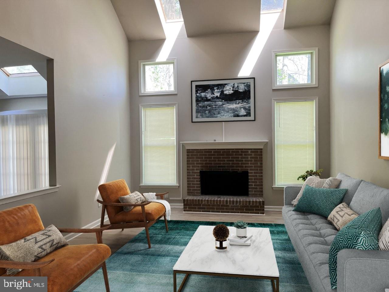 WILLIAMSBURG - Residential