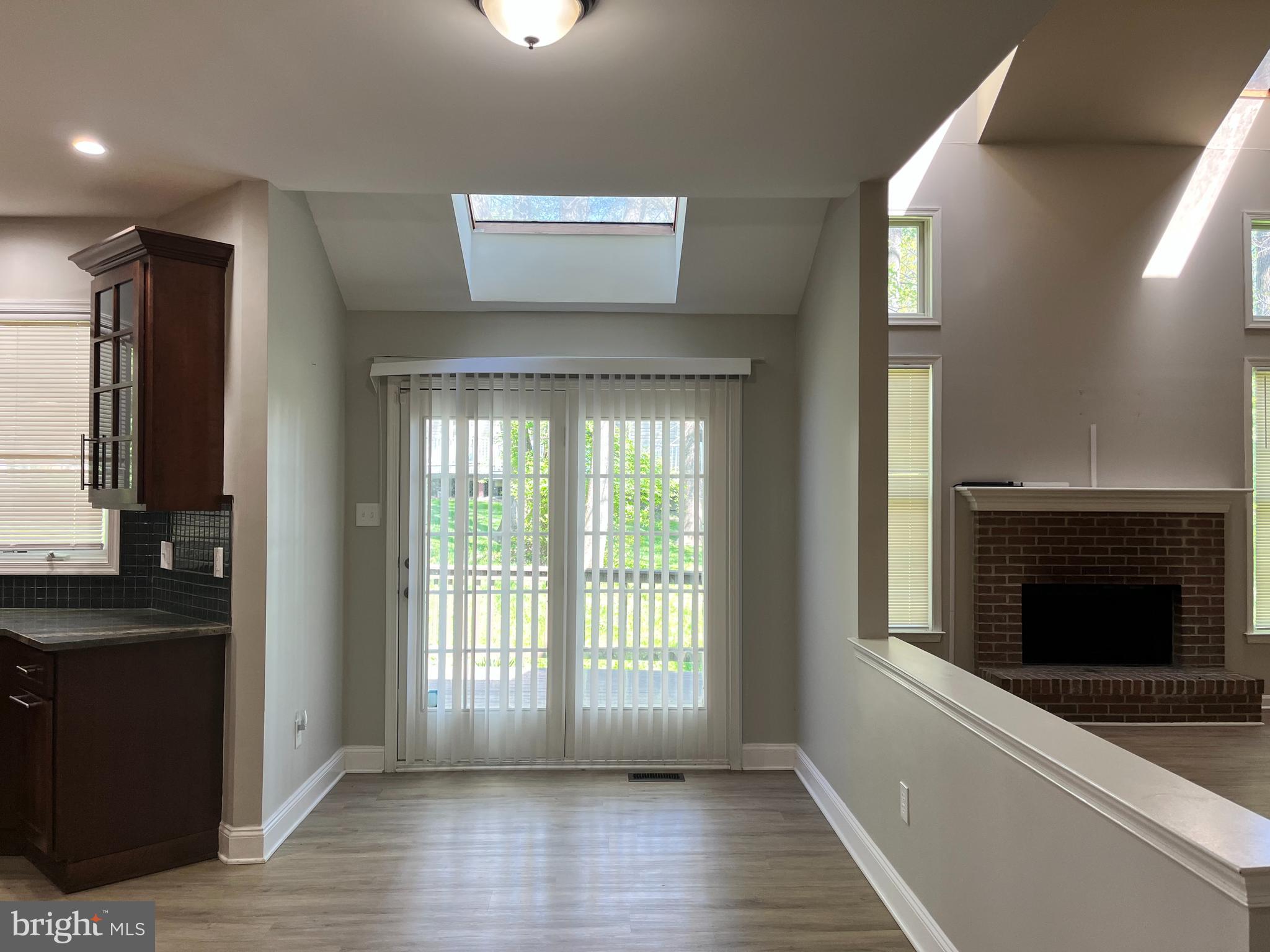 WILLIAMSBURG - Residential