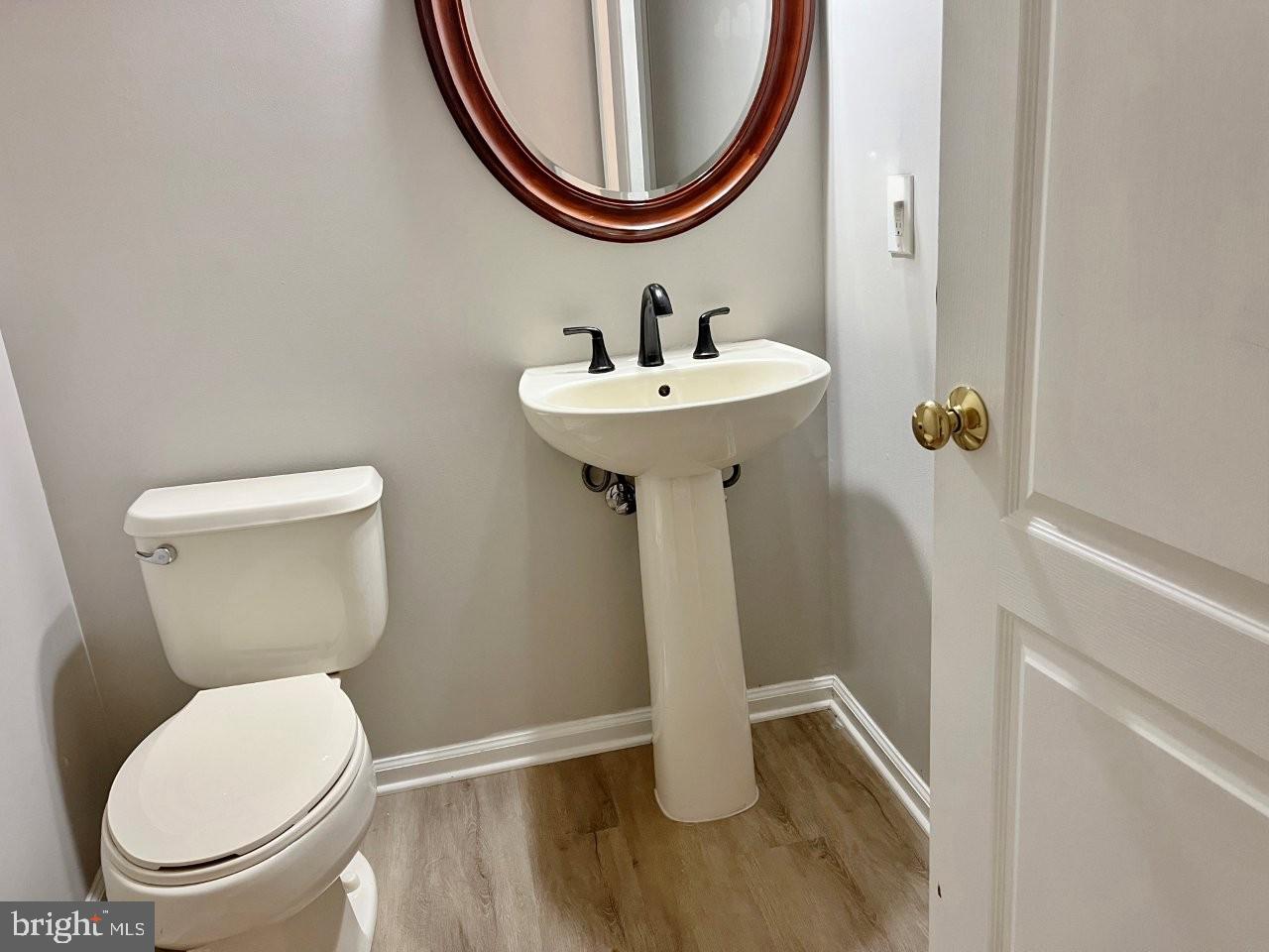 WILLIAMSBURG - Residential