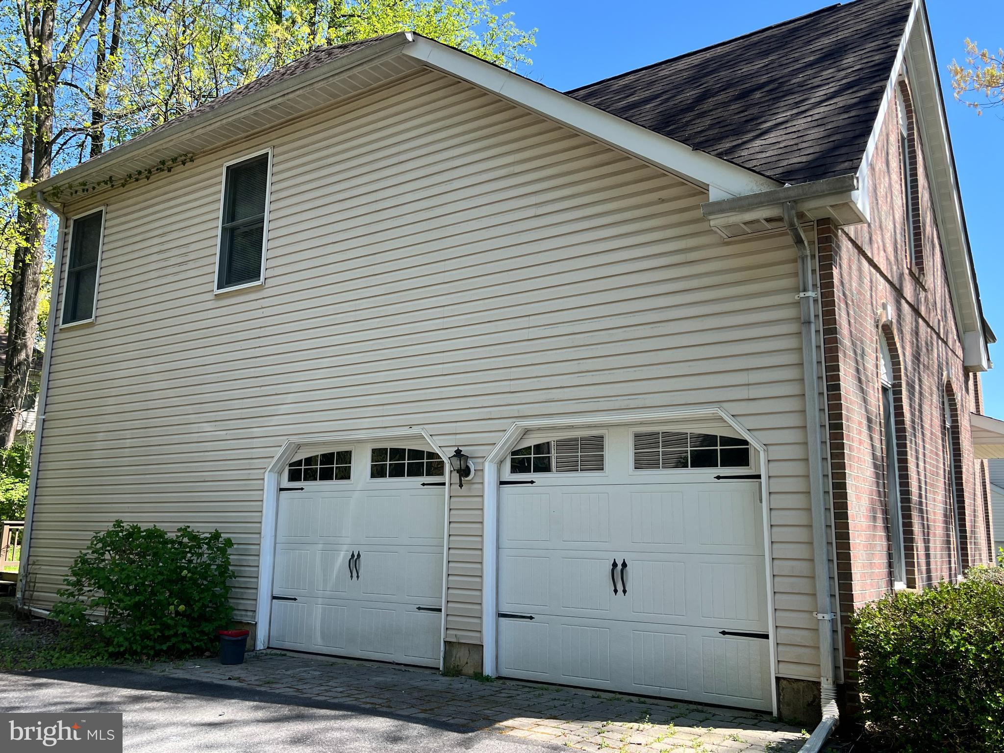 WILLIAMSBURG - Residential