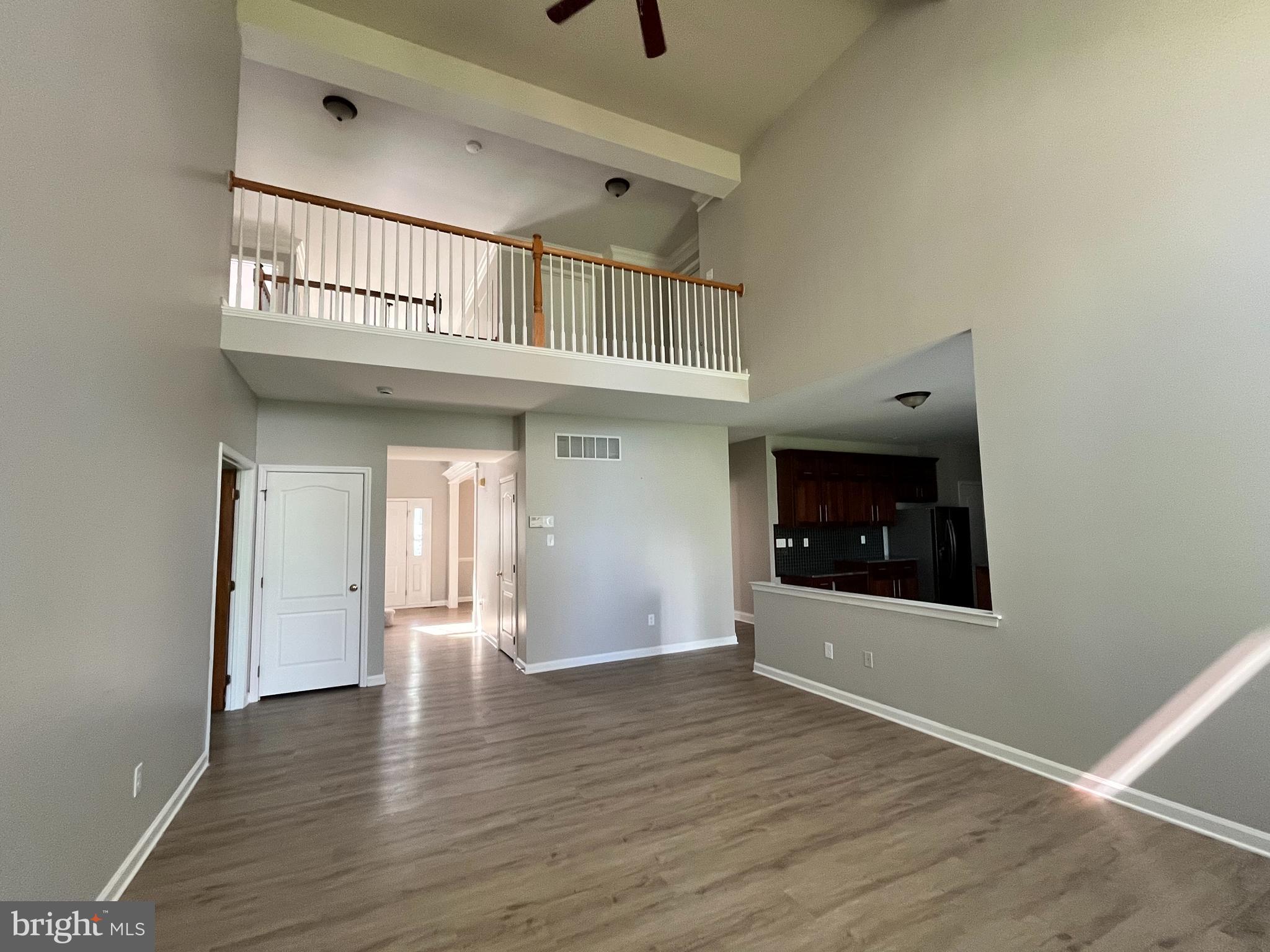 WILLIAMSBURG - Residential