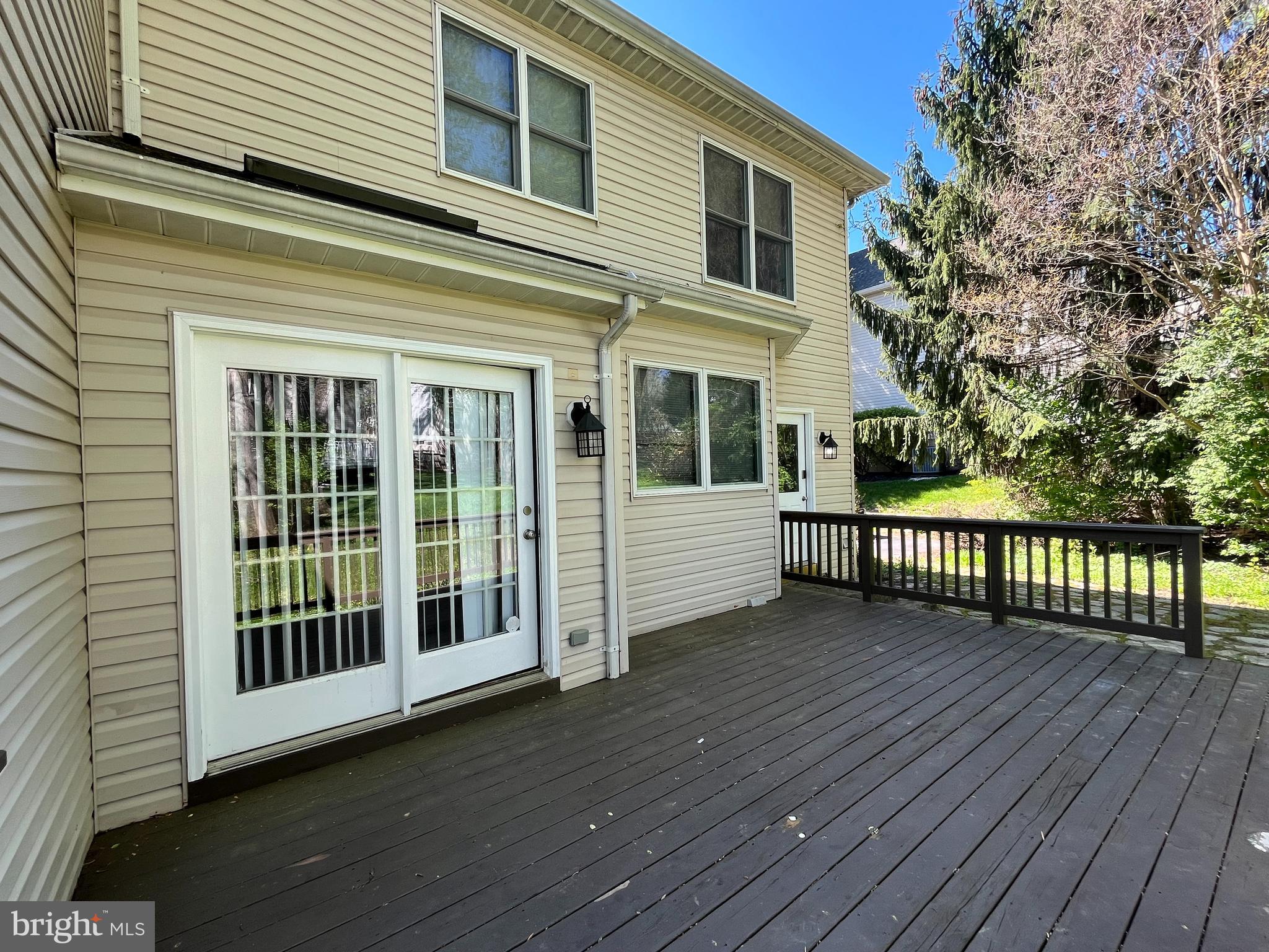 WILLIAMSBURG - Residential