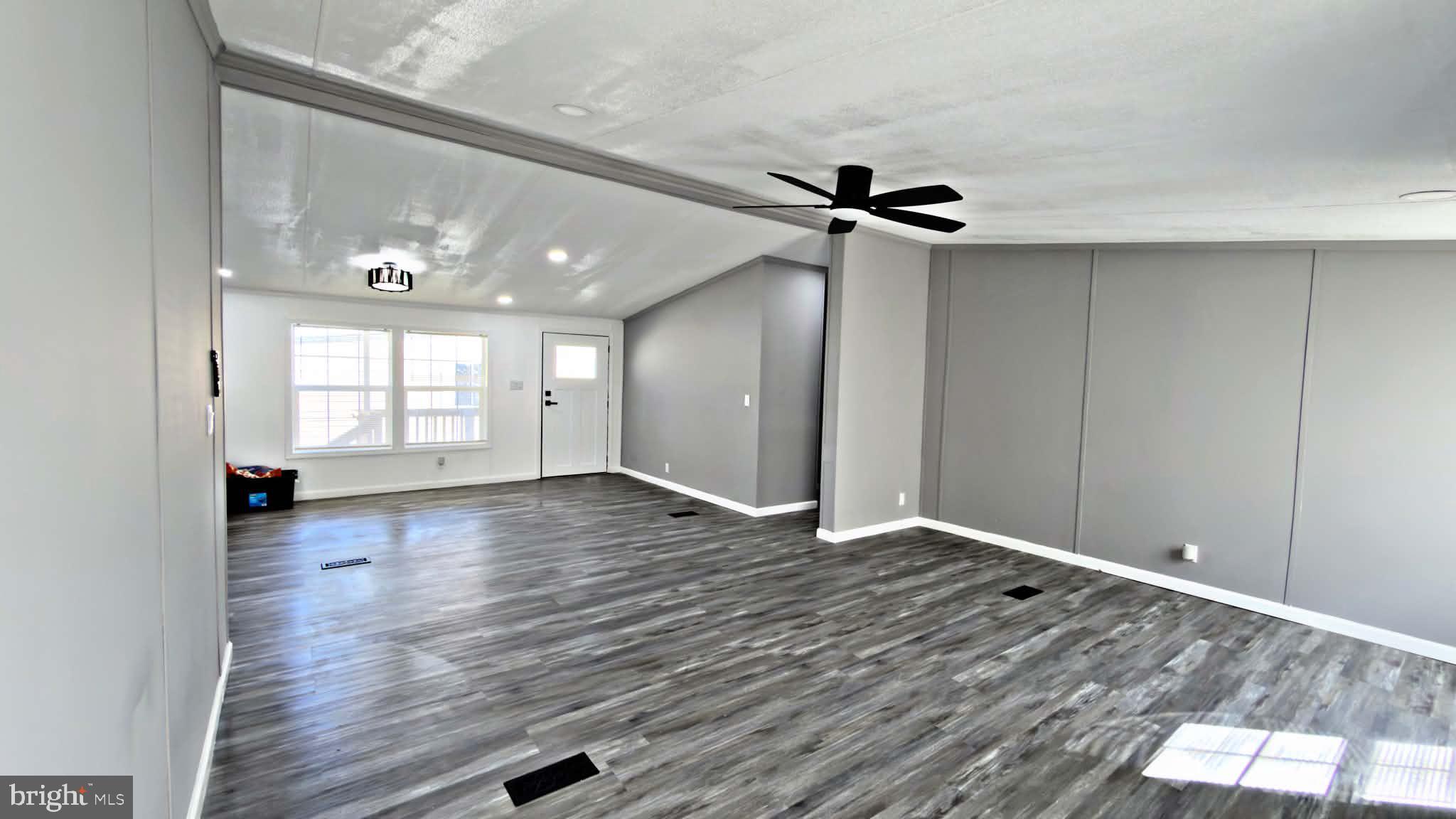 SWAN HARBOR DELL - Residential