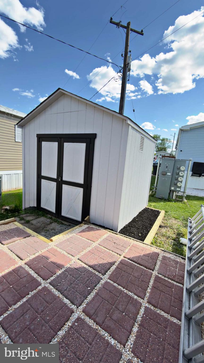 SWAN HARBOR DELL - Residential
