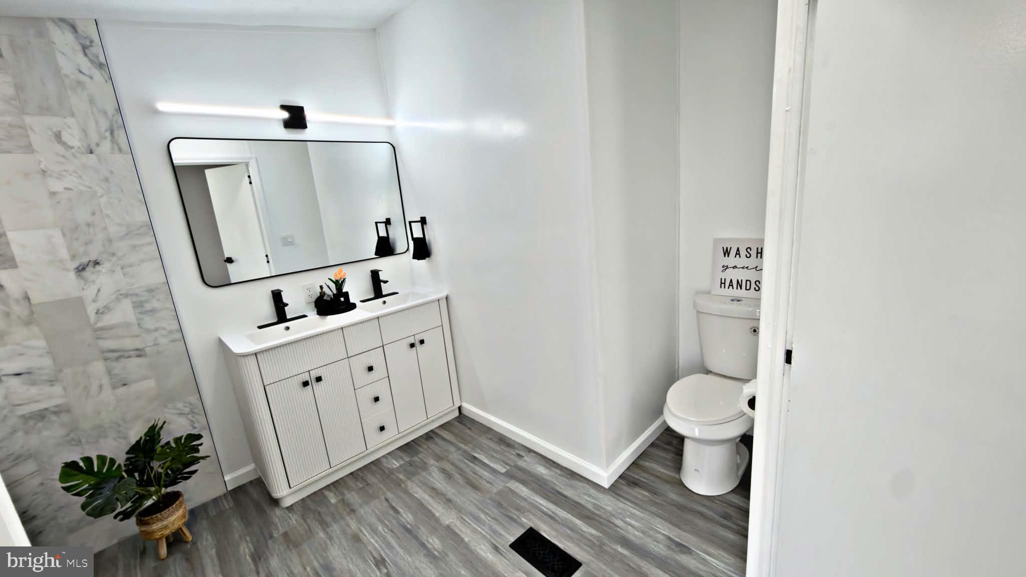 SWAN HARBOR DELL - Residential