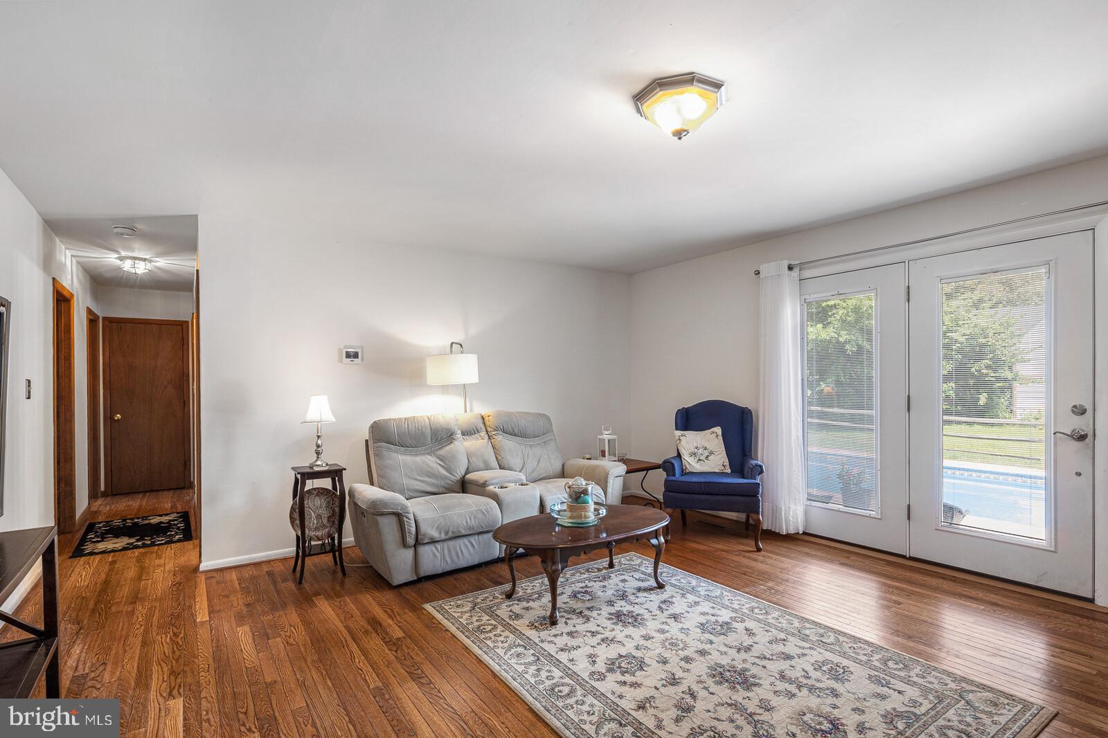 SHOREWOOD ESTATES - Residential