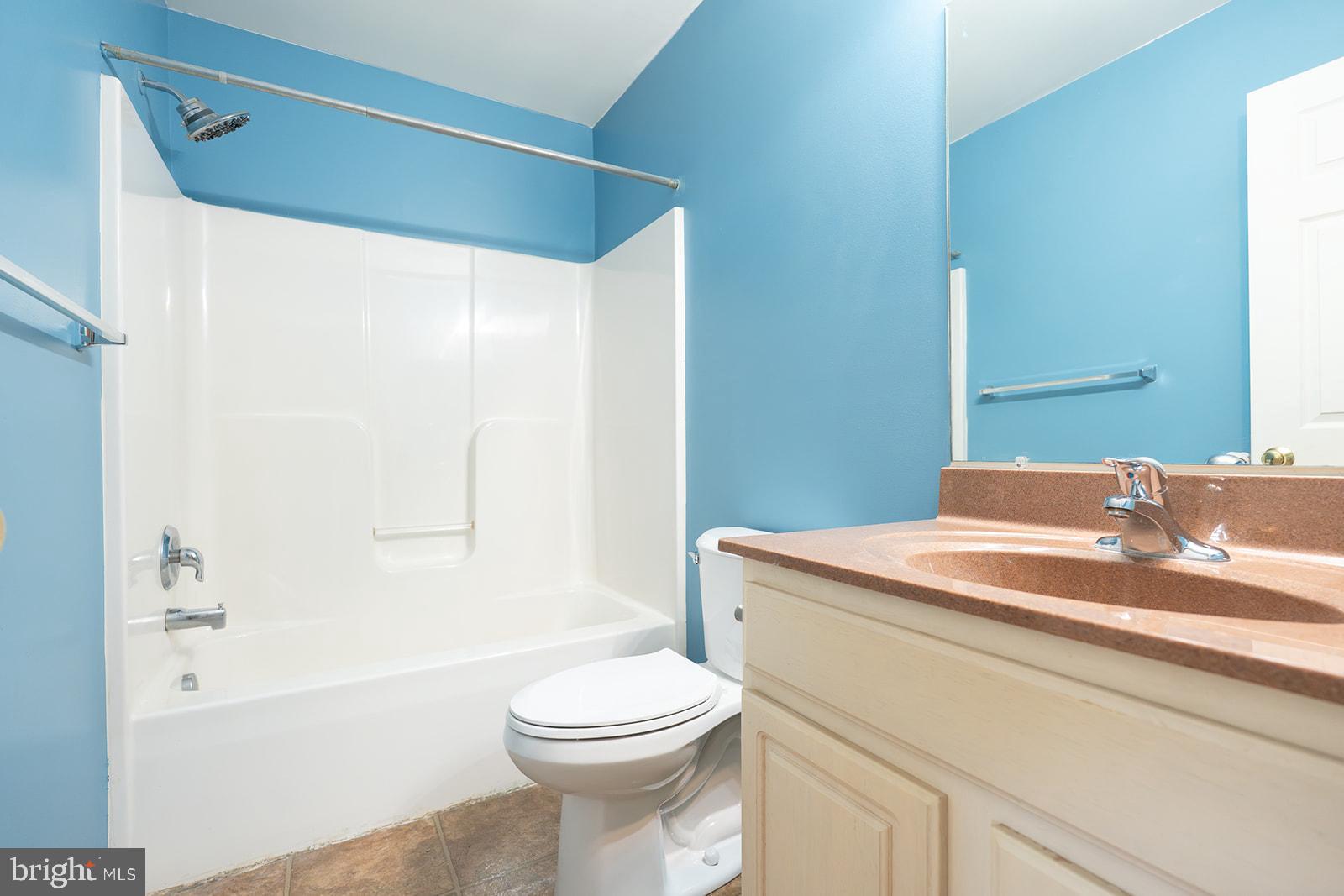 THE PINNACLE - Residential Lease