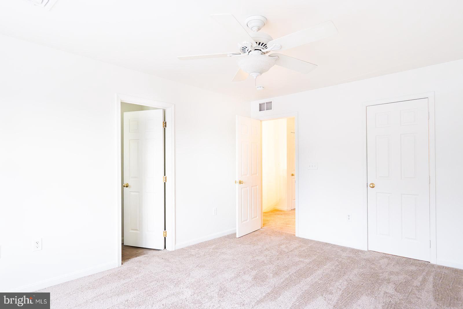 THE PINNACLE - Residential Lease