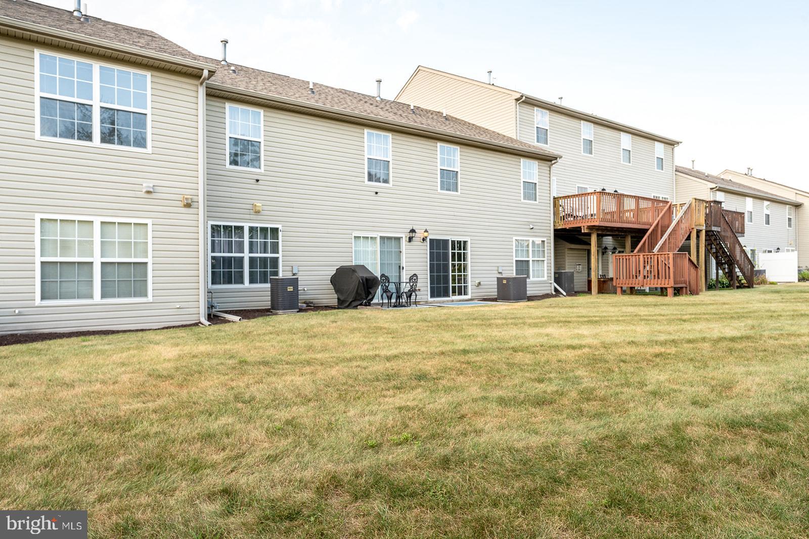 THE PINNACLE - Residential Lease