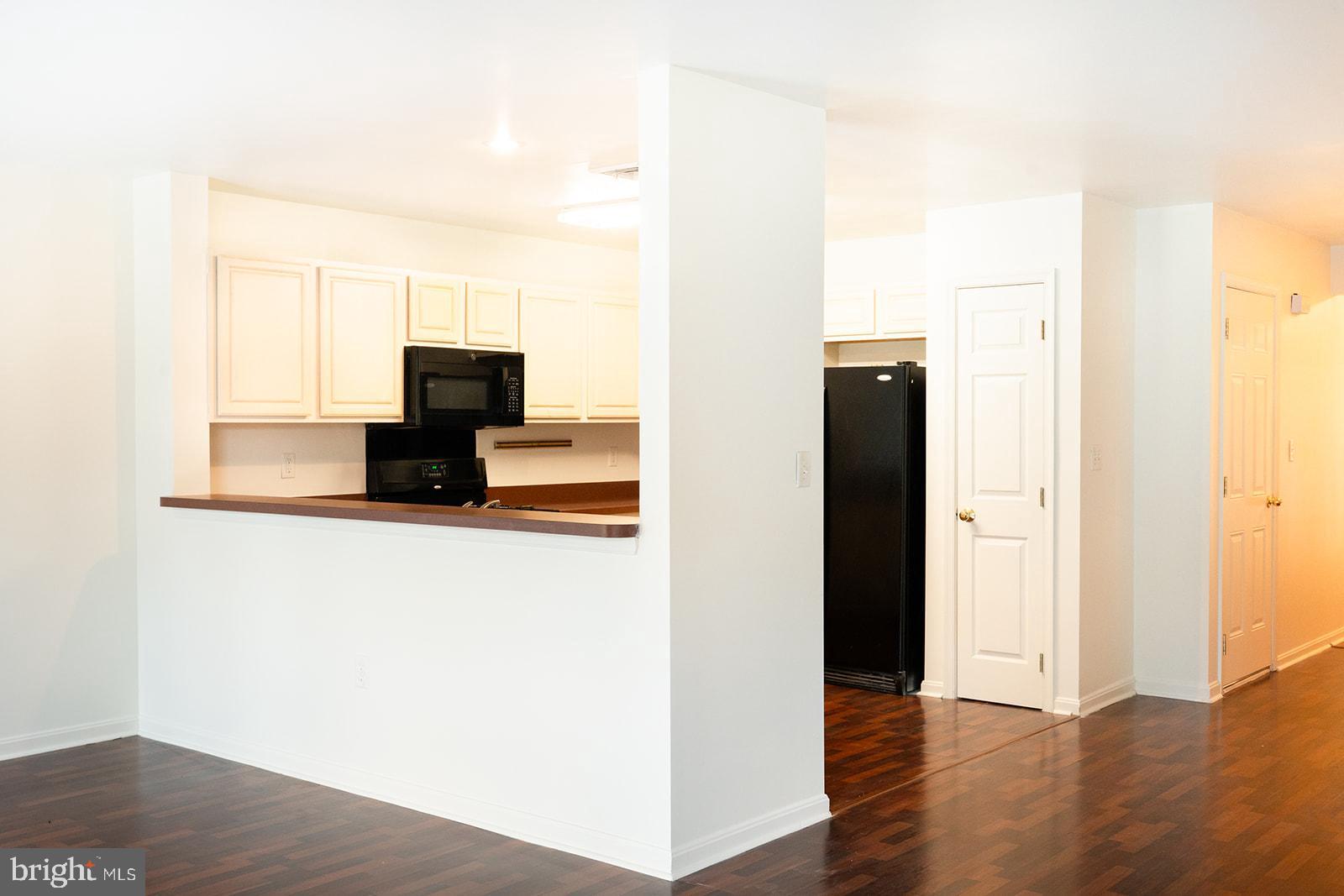 THE PINNACLE - Residential Lease