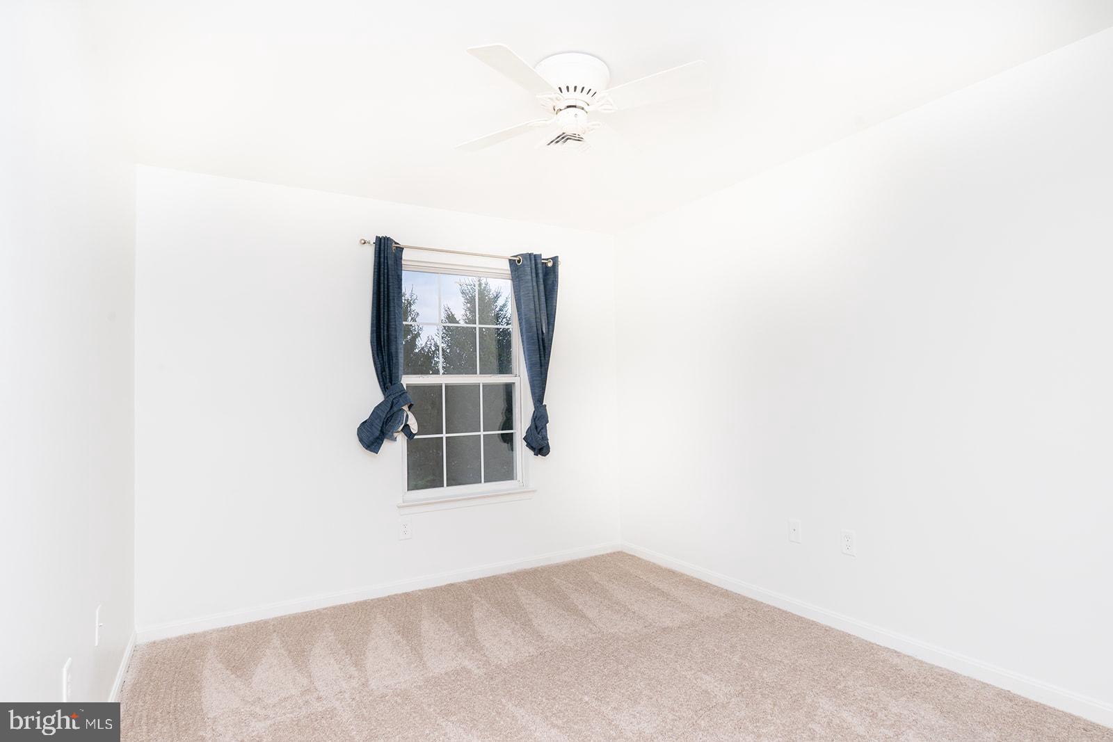 THE PINNACLE - Residential Lease