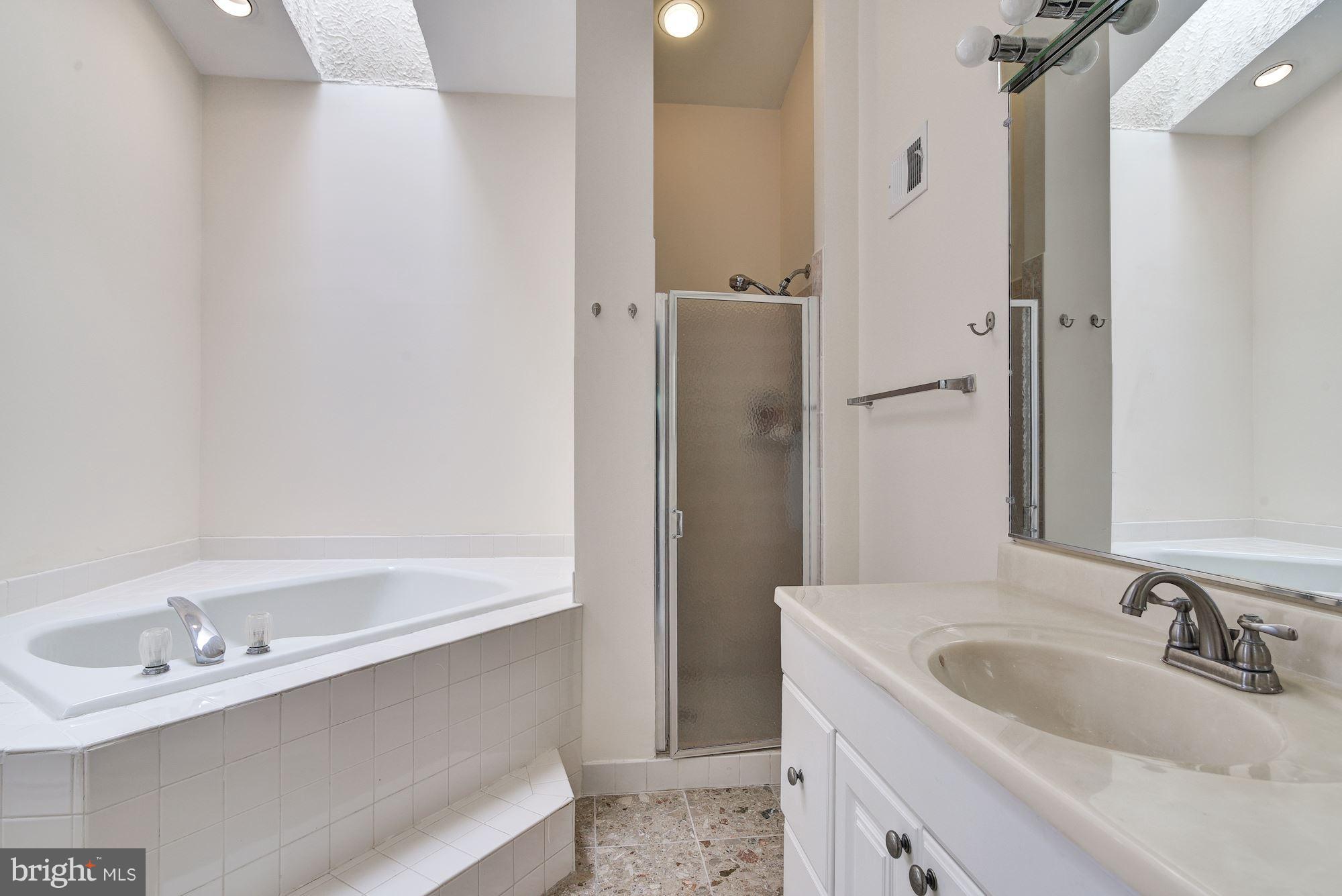 STONEBRIDGE - Residential