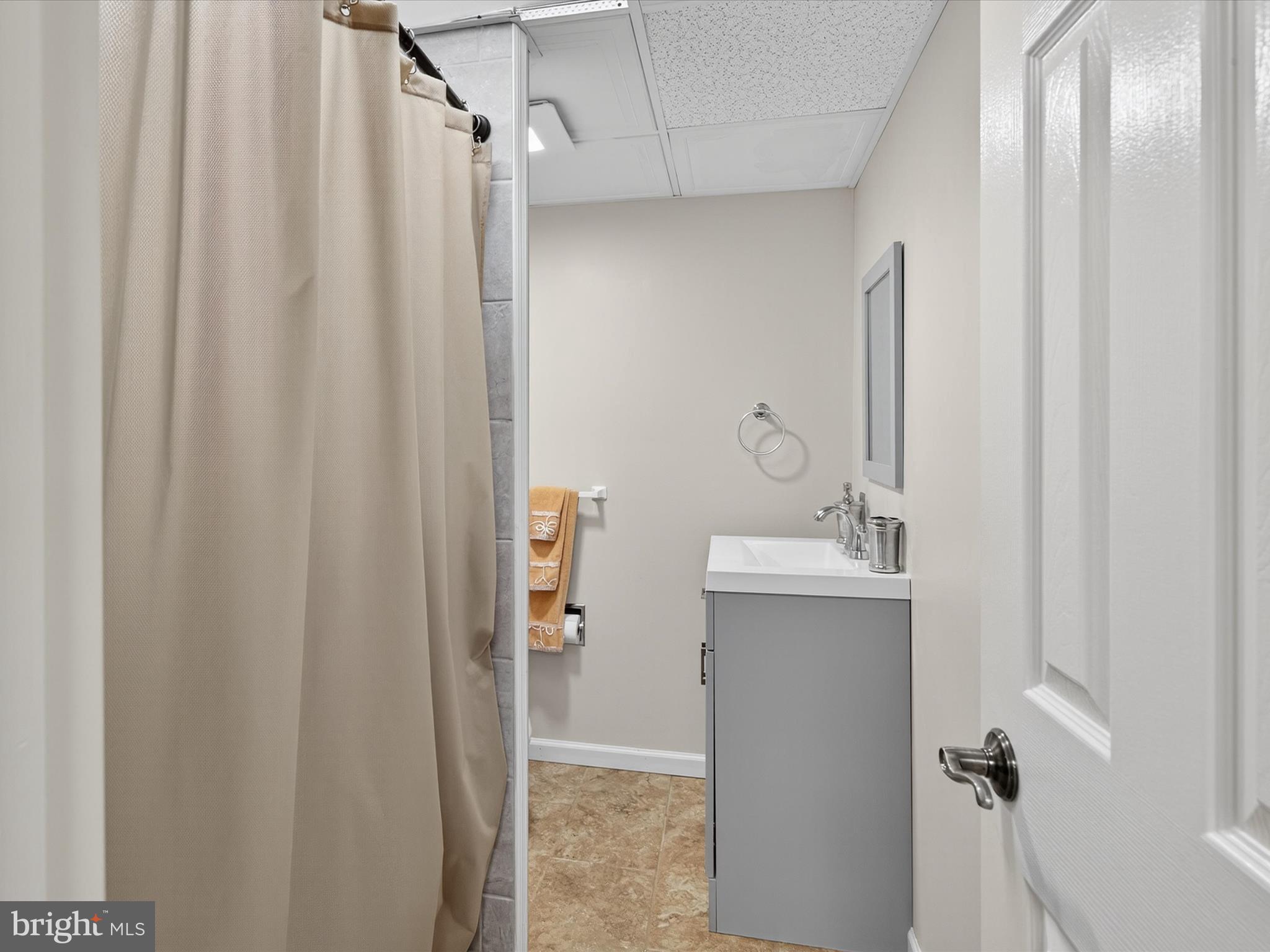 REINOEHLSVILLE - Residential