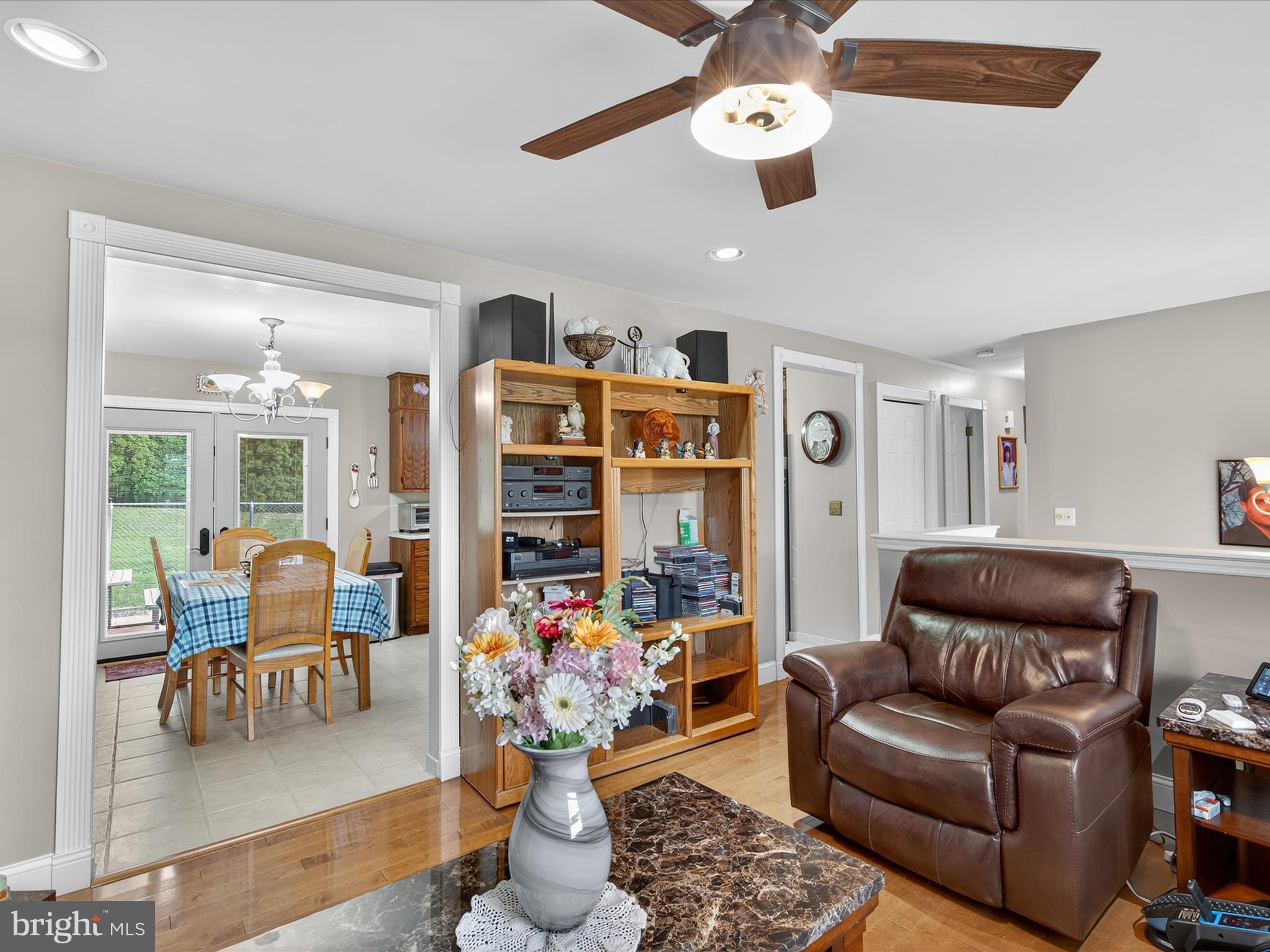 REINOEHLSVILLE - Residential