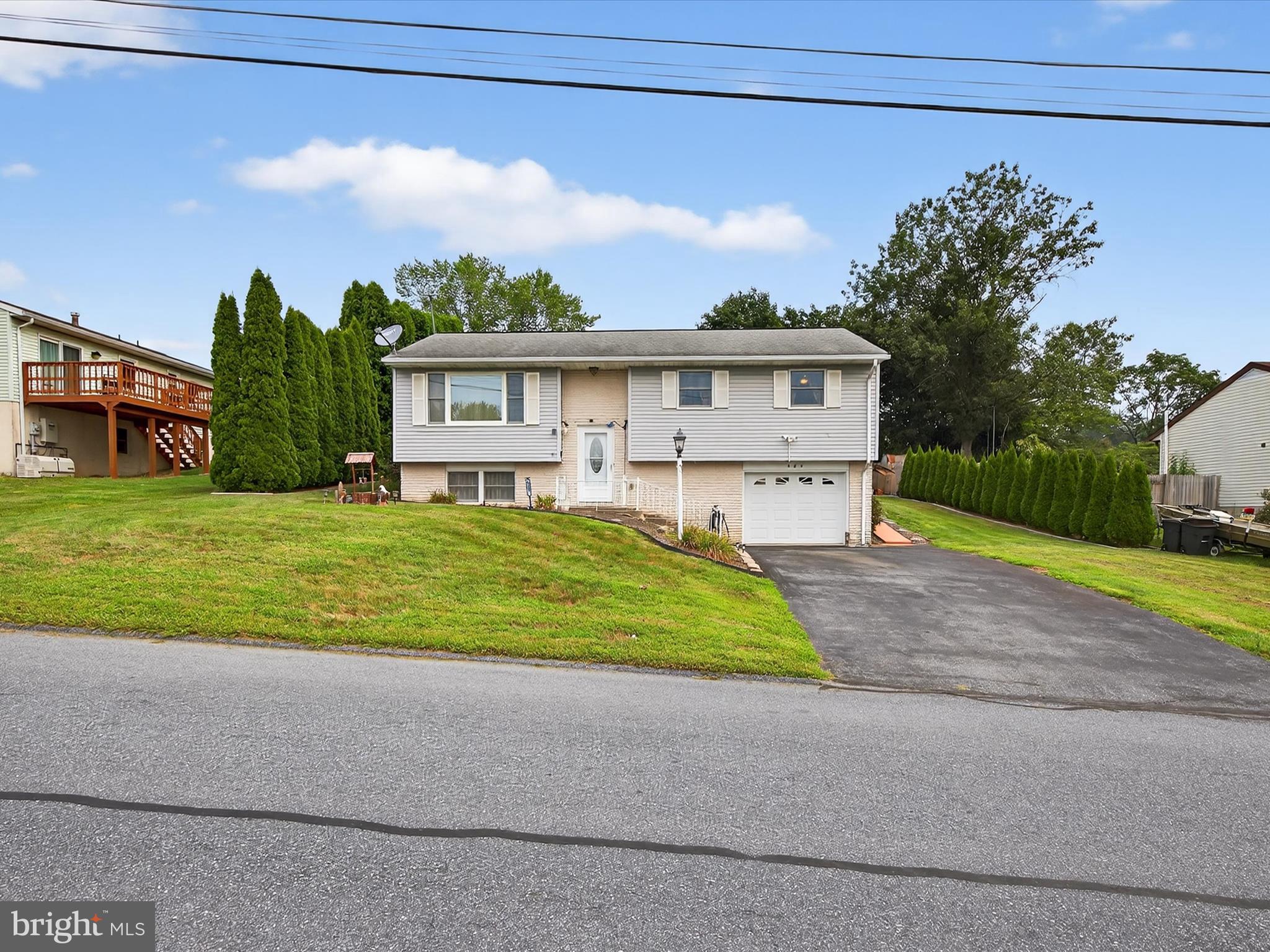 REINOEHLSVILLE - Residential