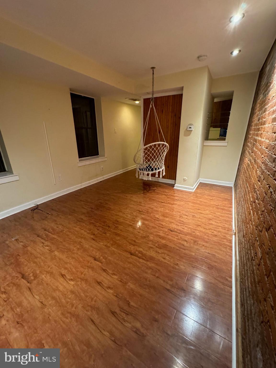 AVENUE OF THE ARTS - Residential Lease