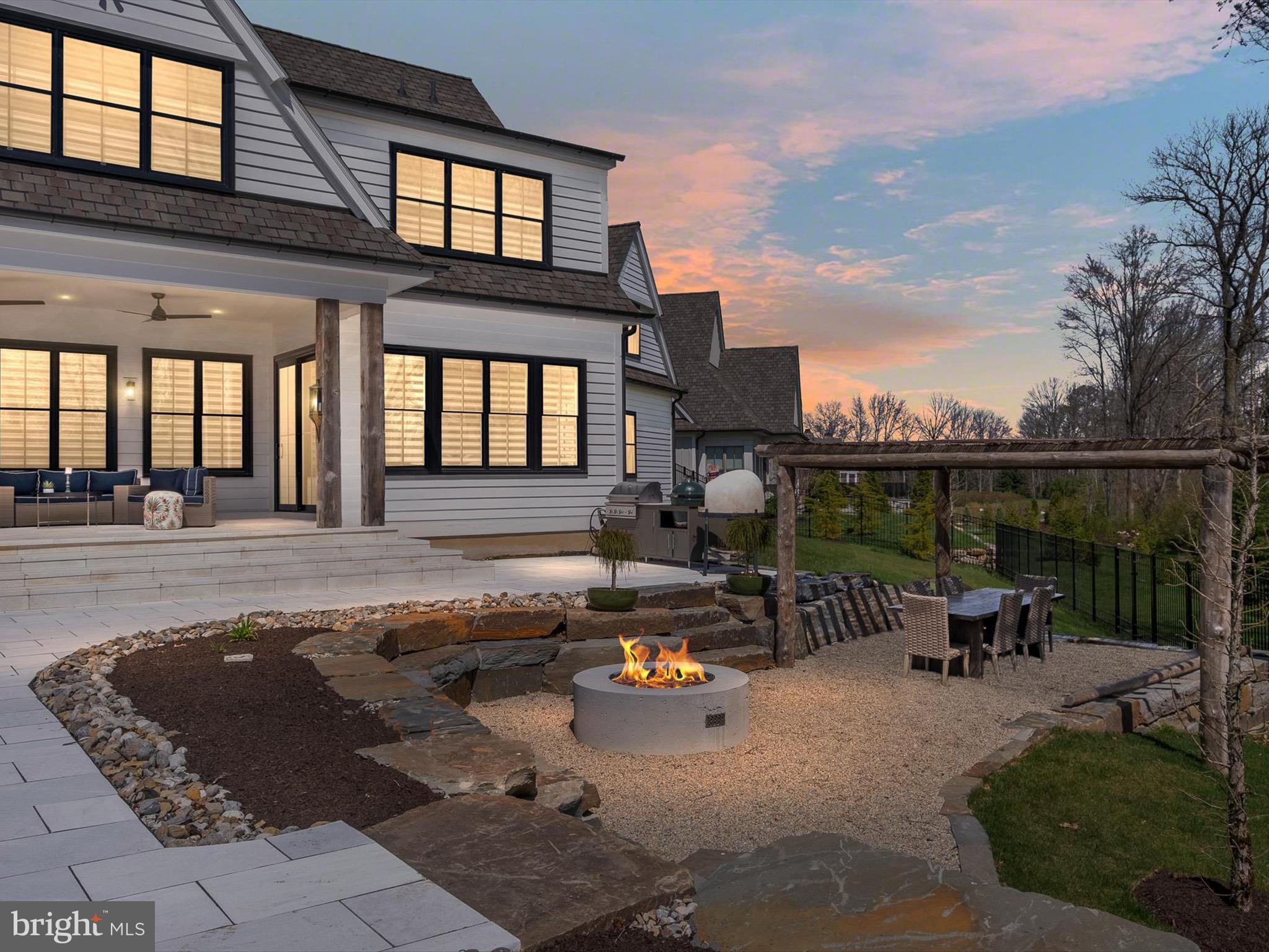 CROOKED BILLET - Residential