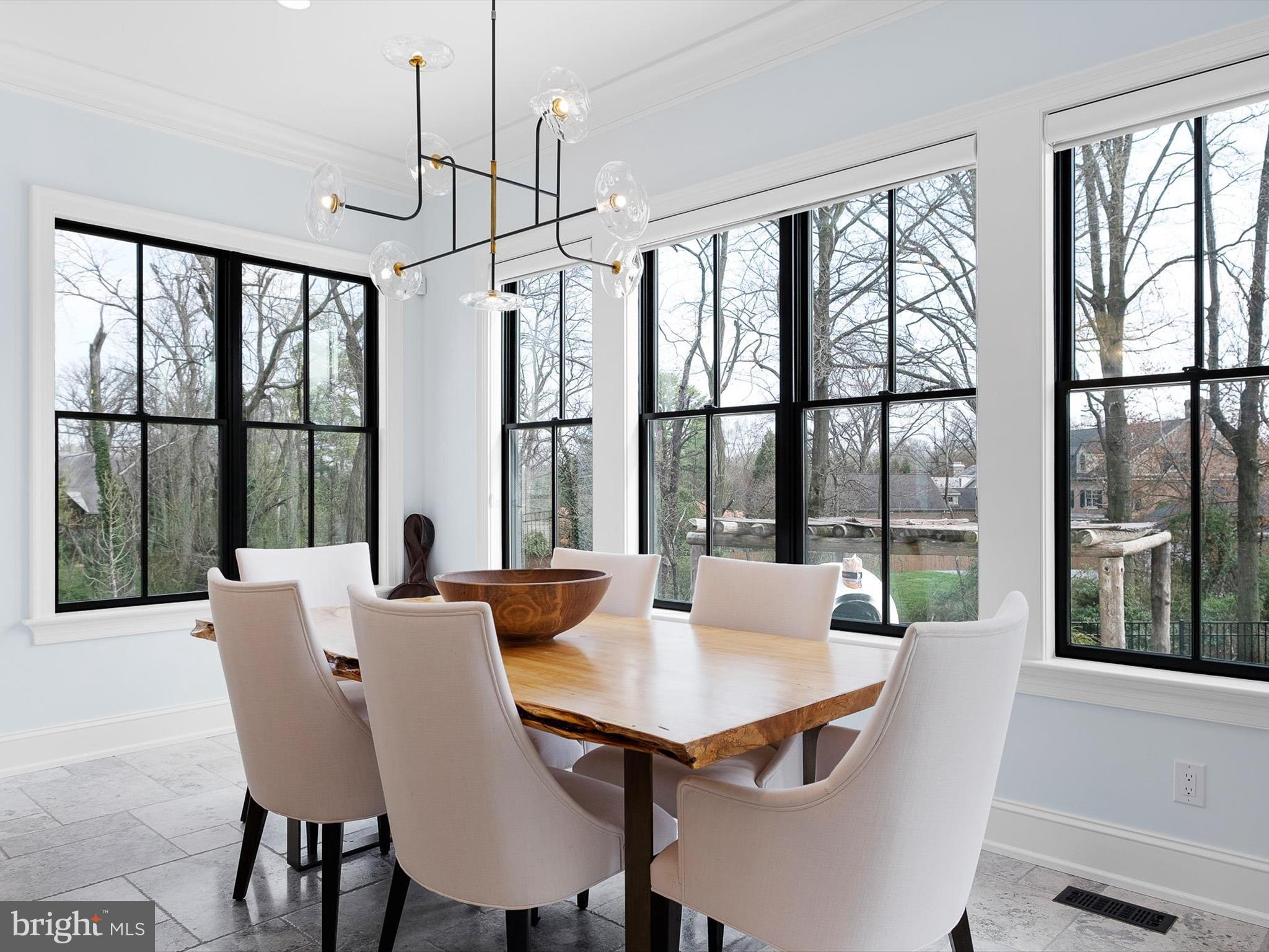 CROOKED BILLET - Residential