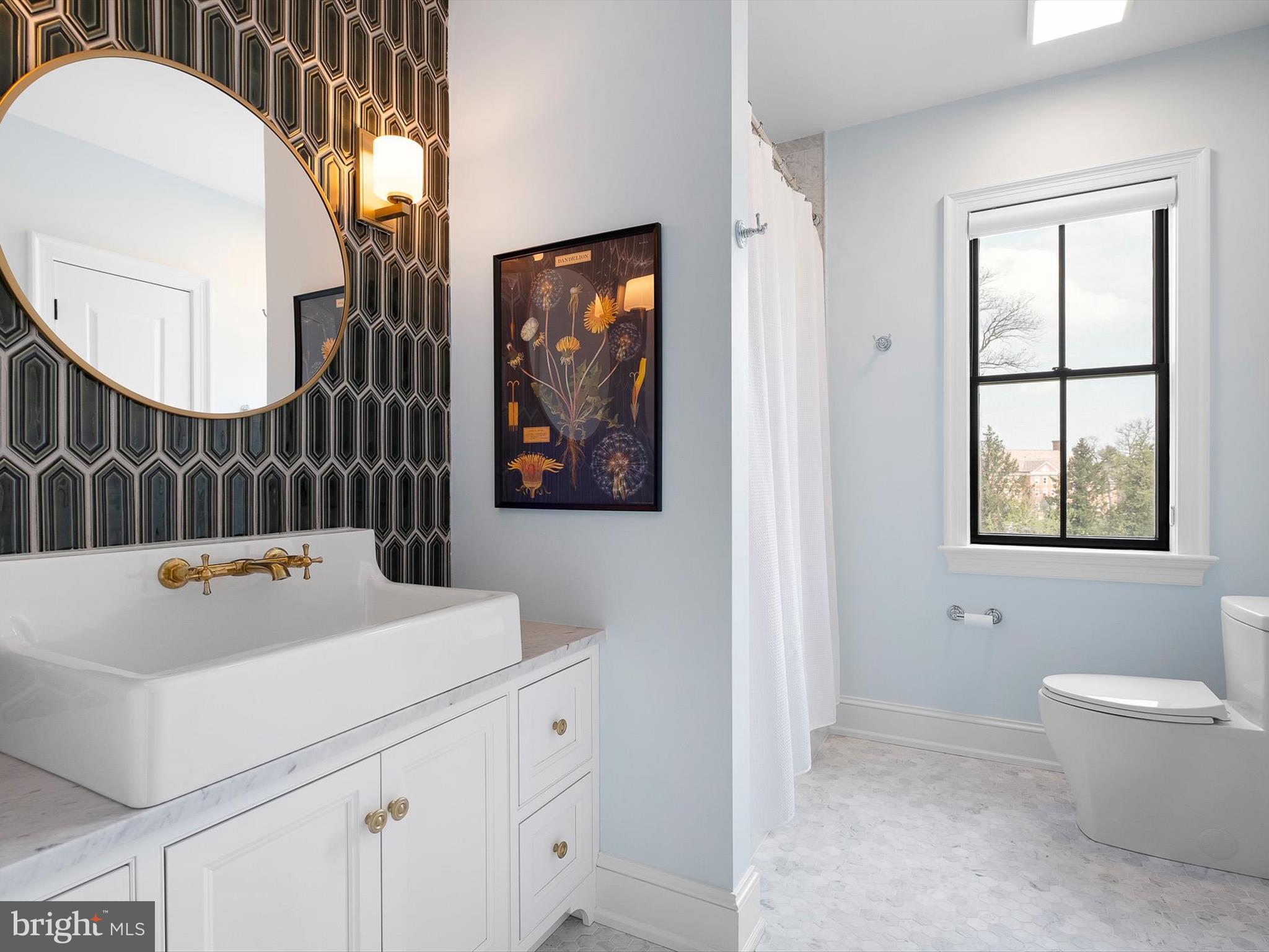 CROOKED BILLET - Residential