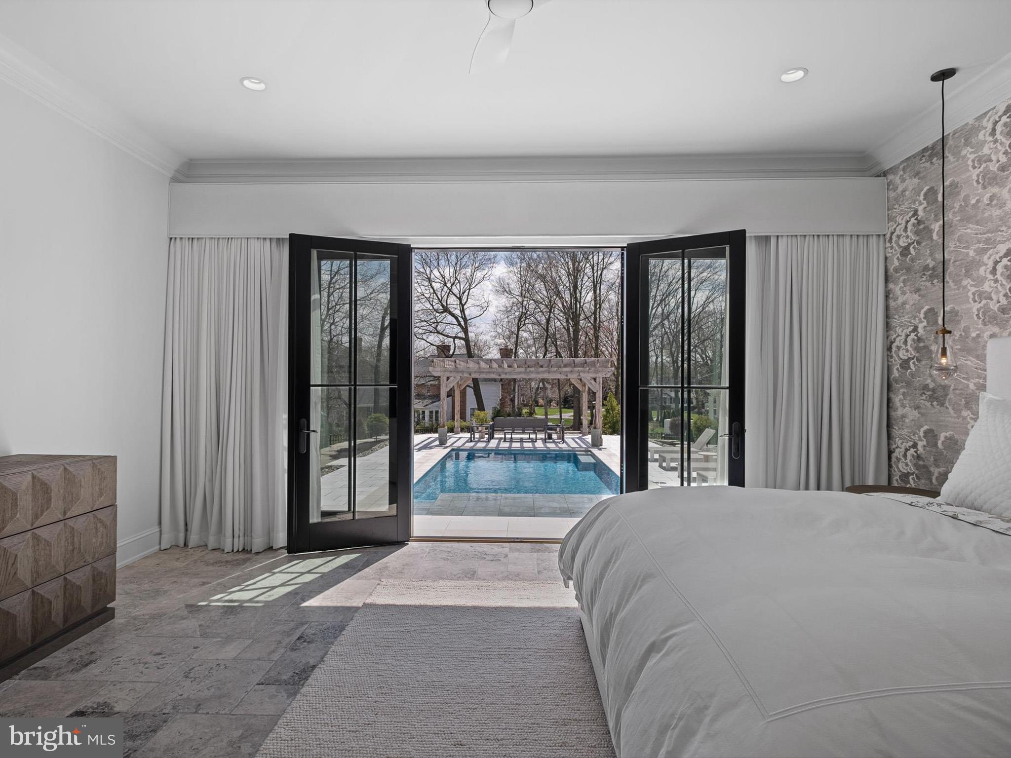 CROOKED BILLET - Residential