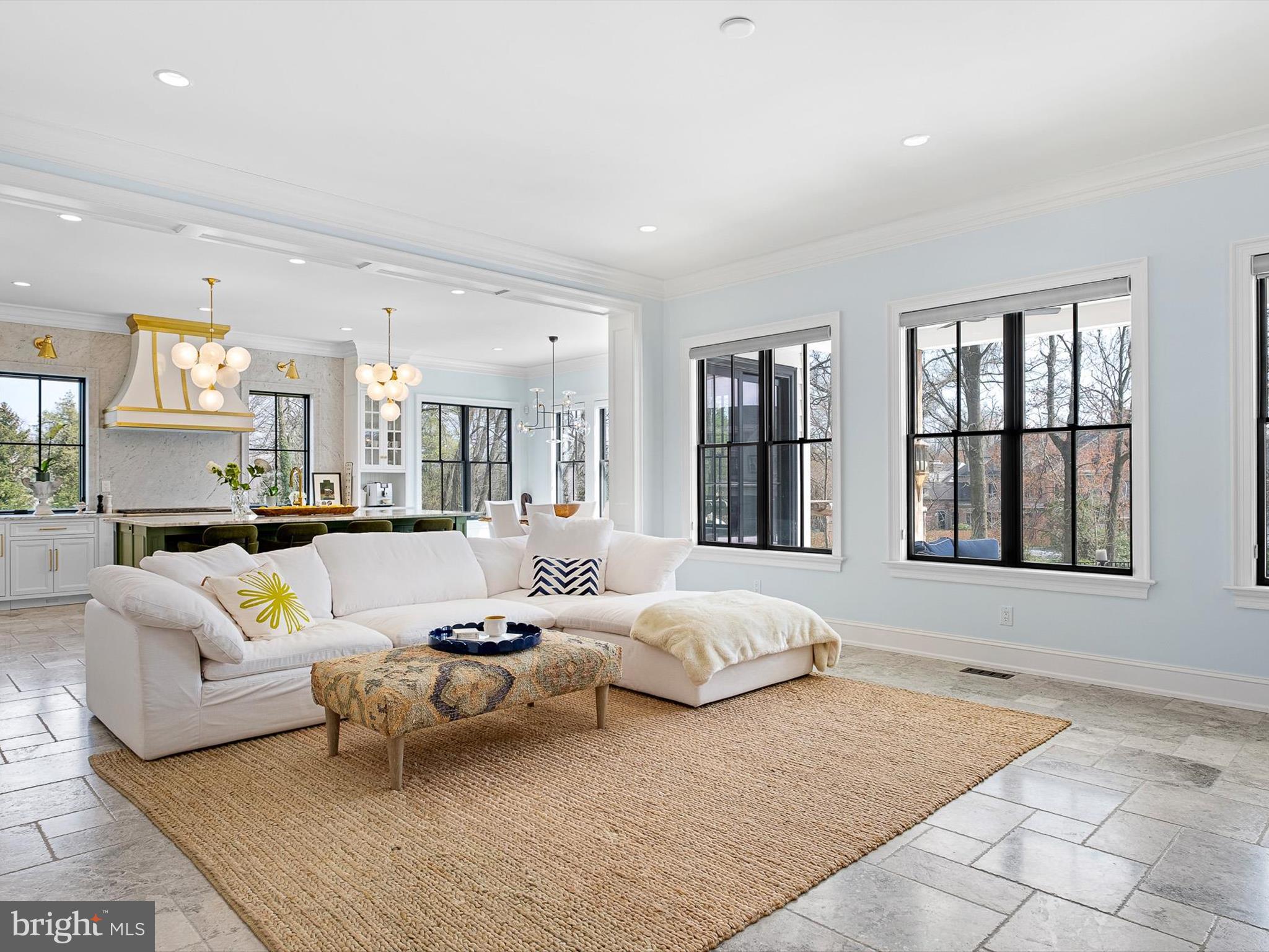 CROOKED BILLET - Residential