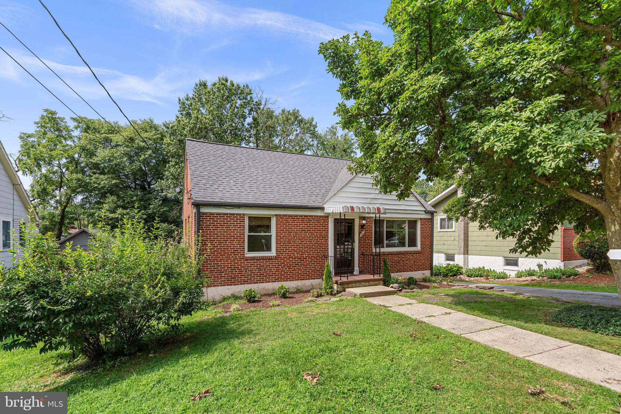 907 WOODSDALE ROAD