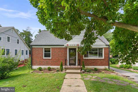 Homes For Sale - 907 Woodsdale Road<br/> Baltimore County, CATONSVILLE, MD 21228