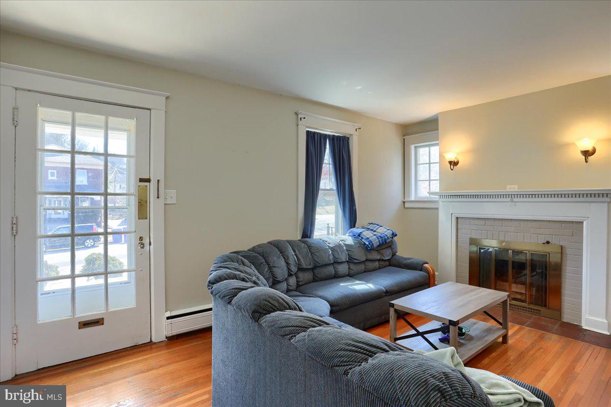 YORK COLLEGE - Residential