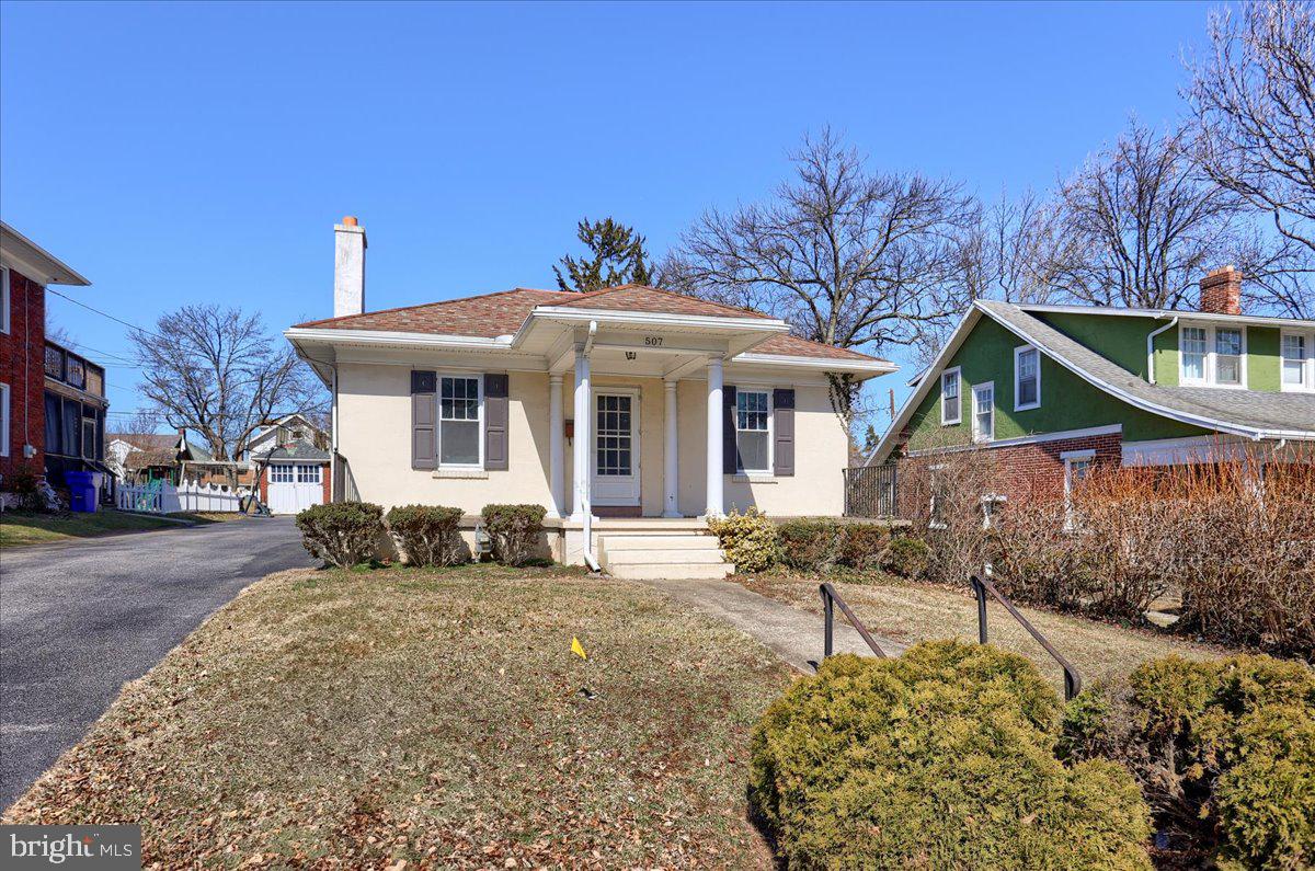 YORK COLLEGE - Residential