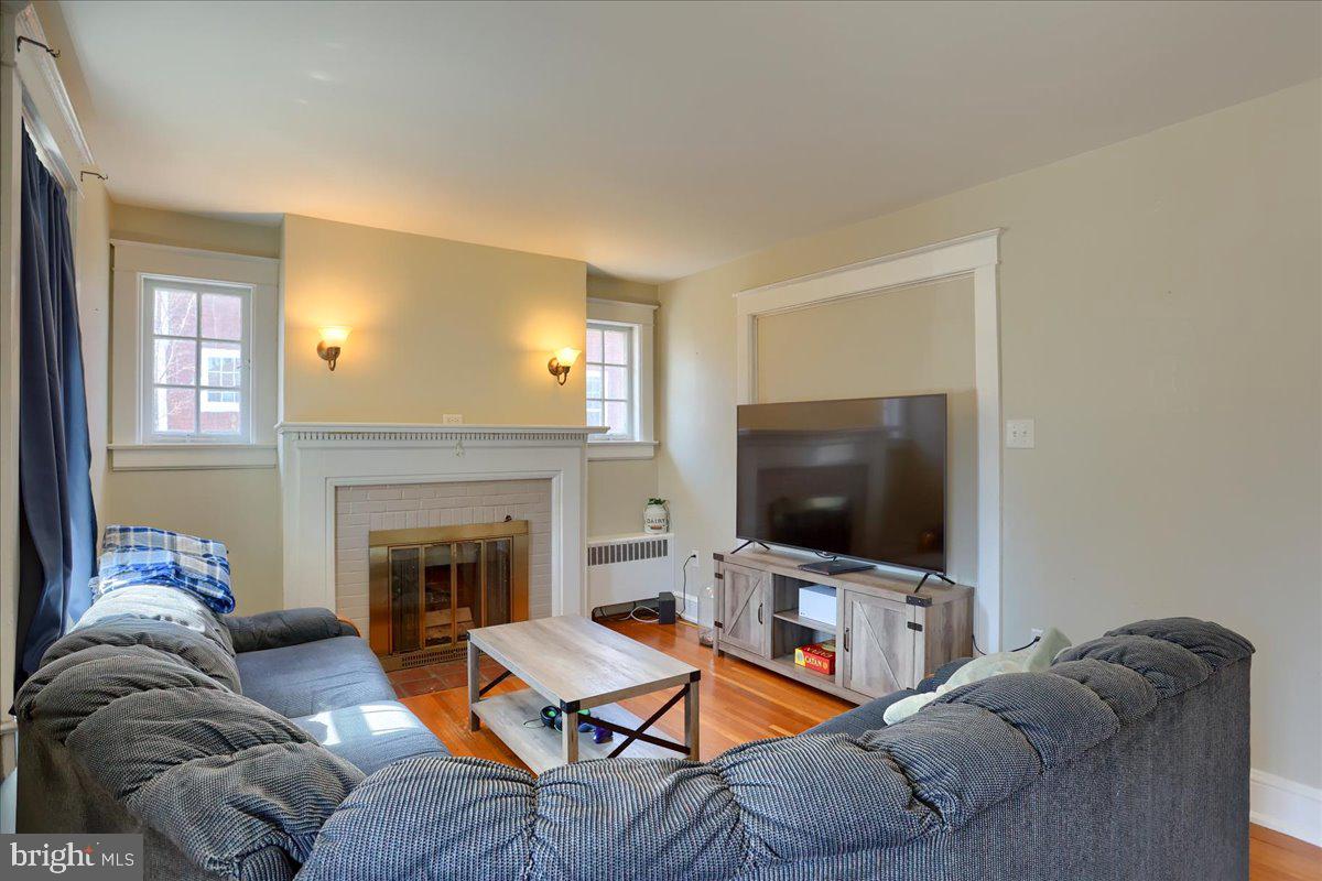 YORK COLLEGE - Residential