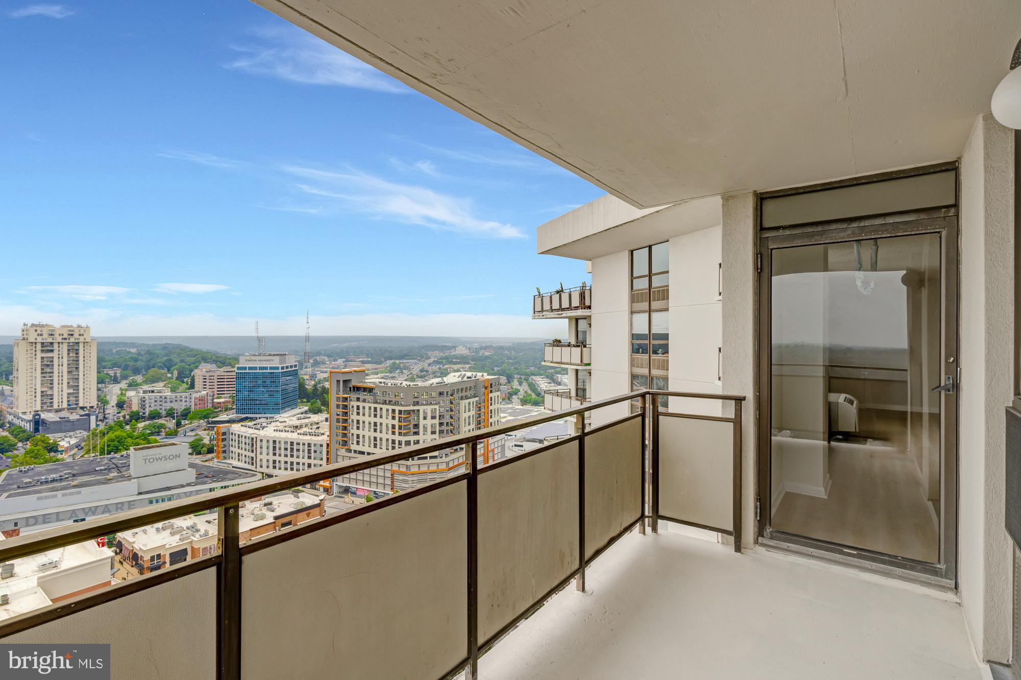 THE RIDGELY - Residential