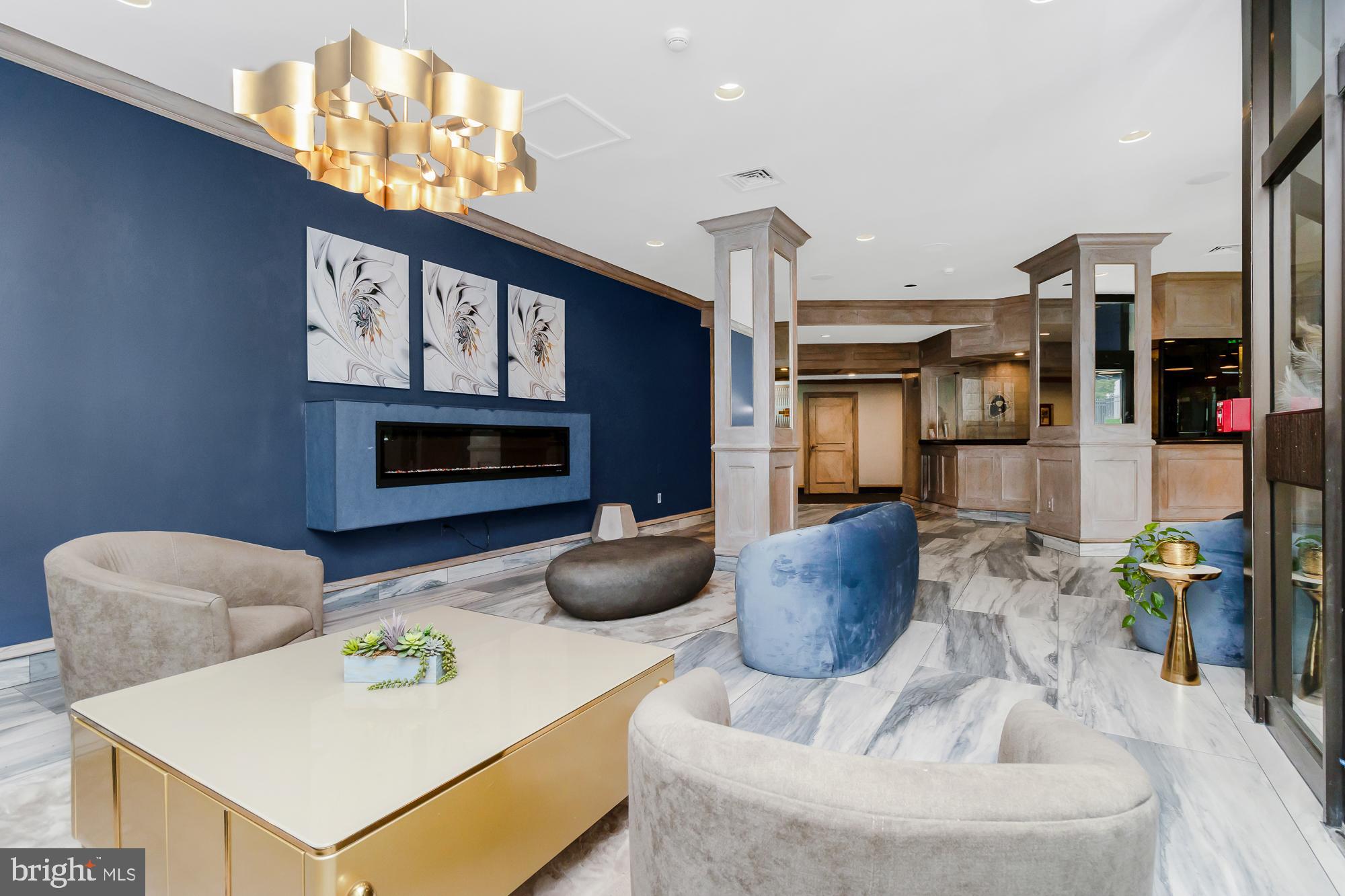 THE RIDGELY - Residential