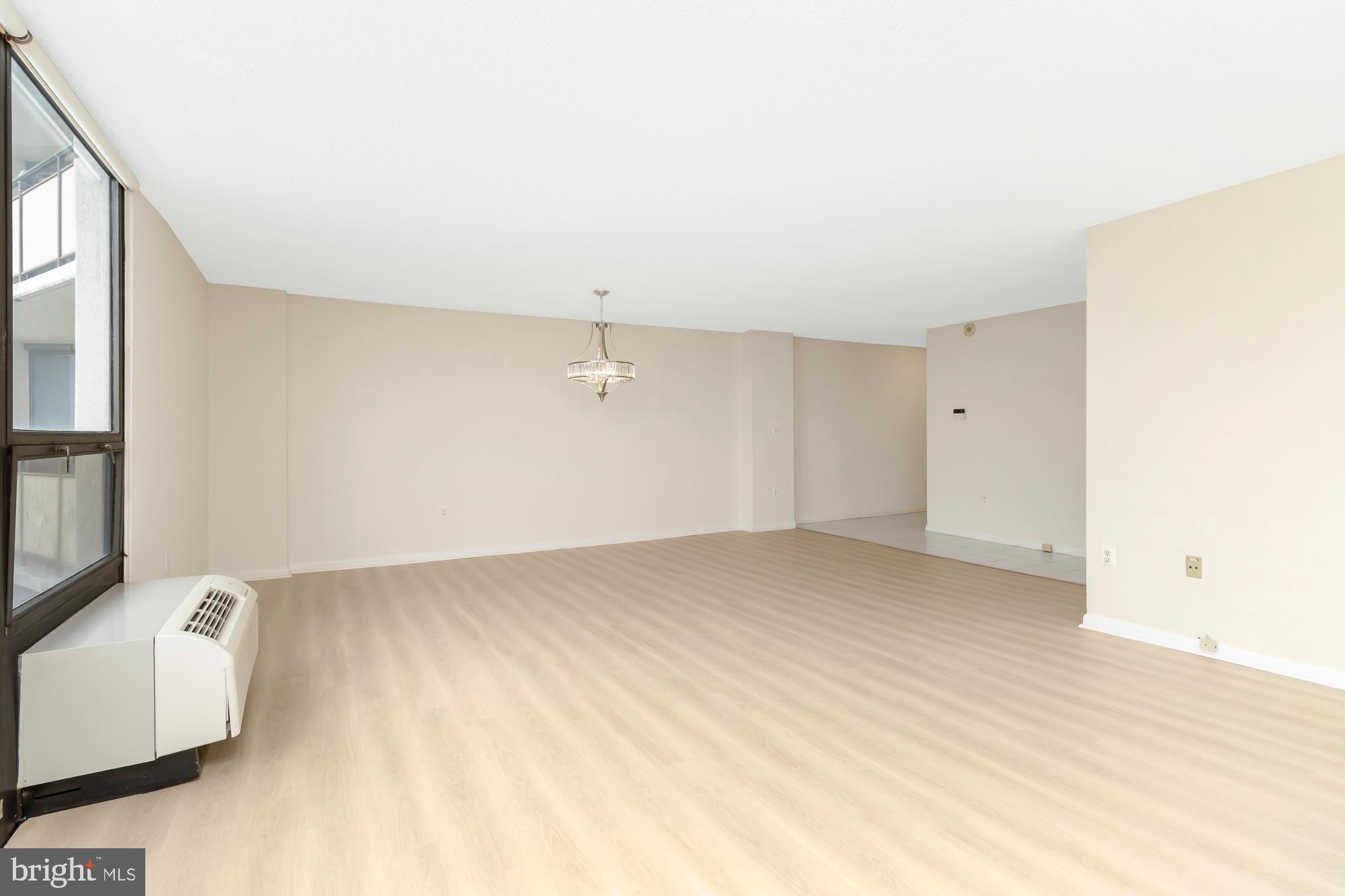 THE RIDGELY - Residential