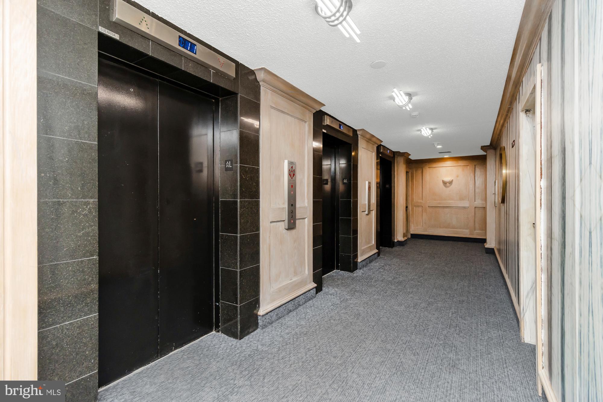 THE RIDGELY - Residential