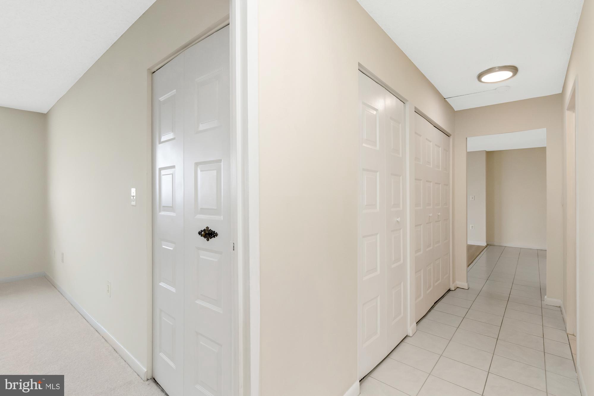 THE RIDGELY - Residential