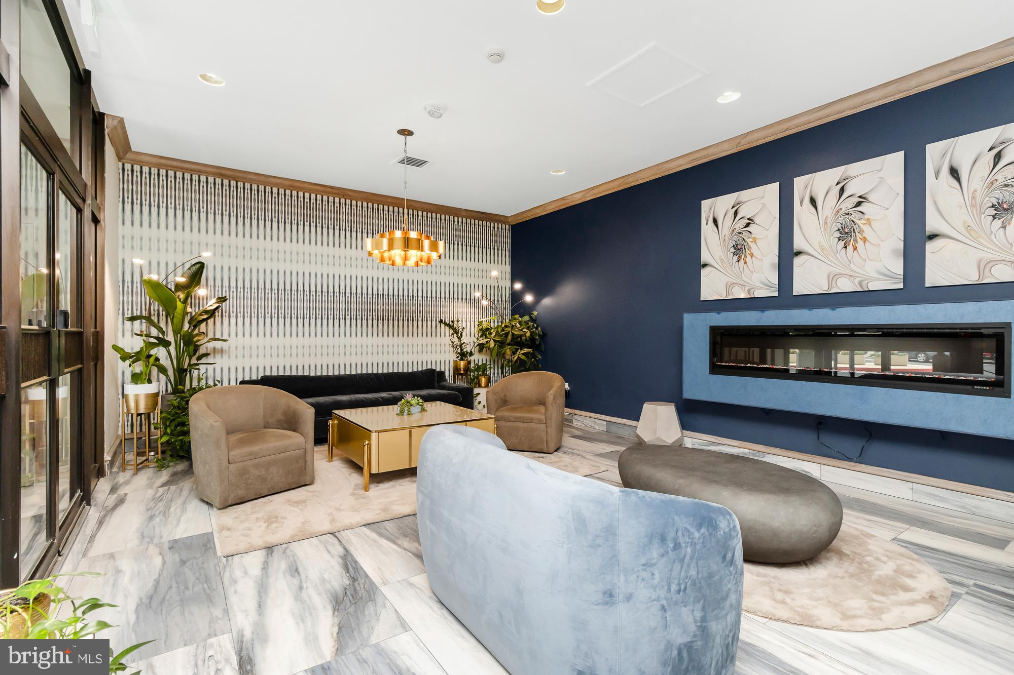 THE RIDGELY - Residential