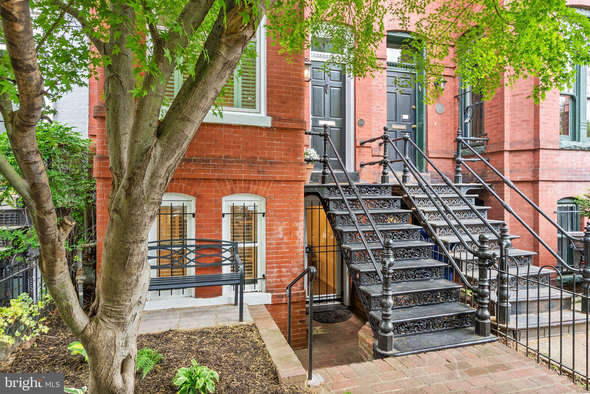 116 5TH STREET SE