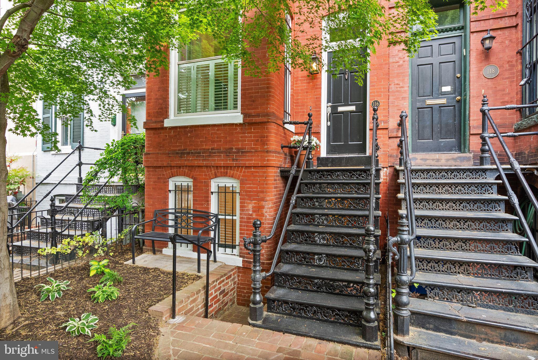 116 5TH STREET SE