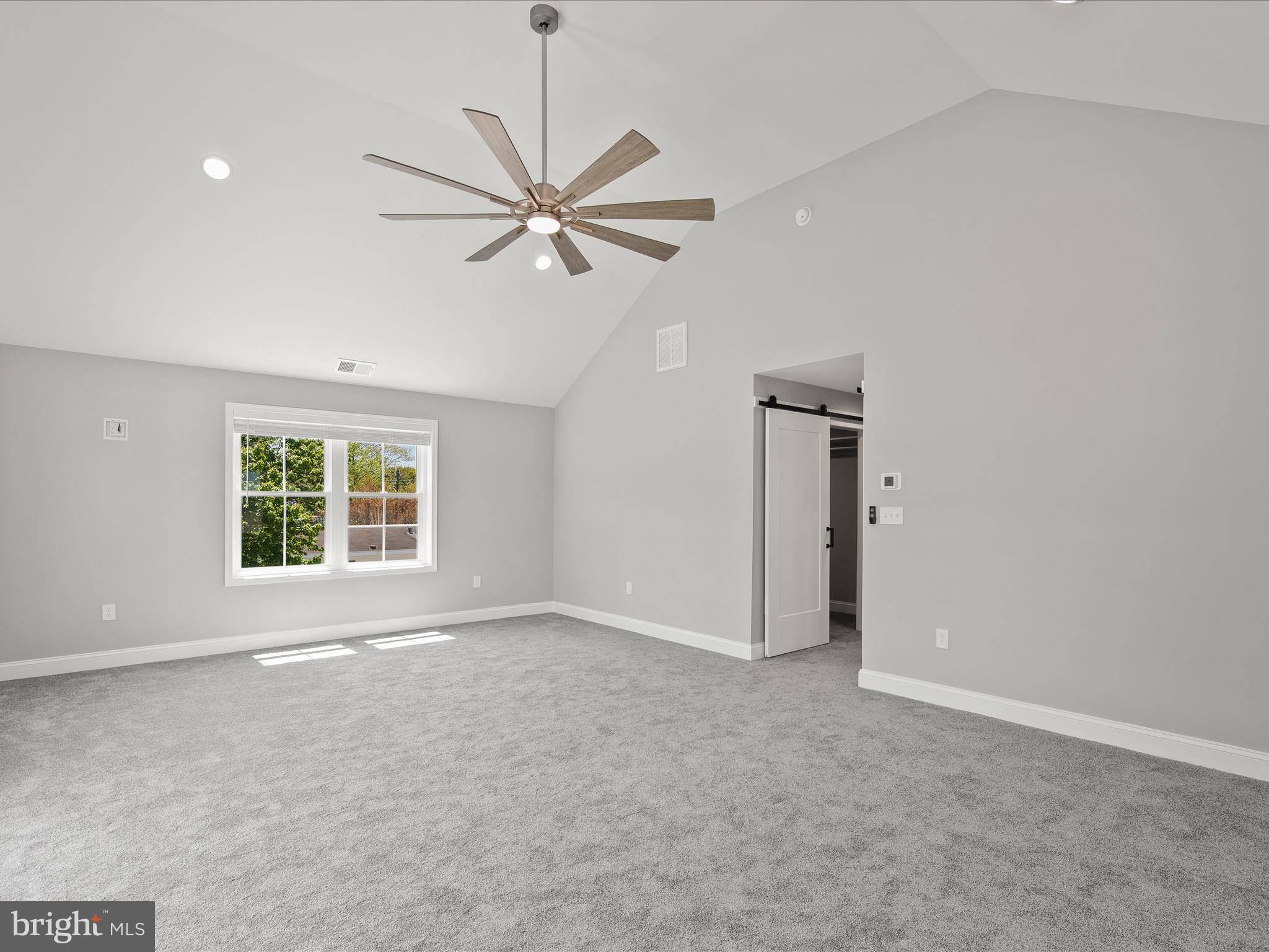 SWANN KEYS - Residential