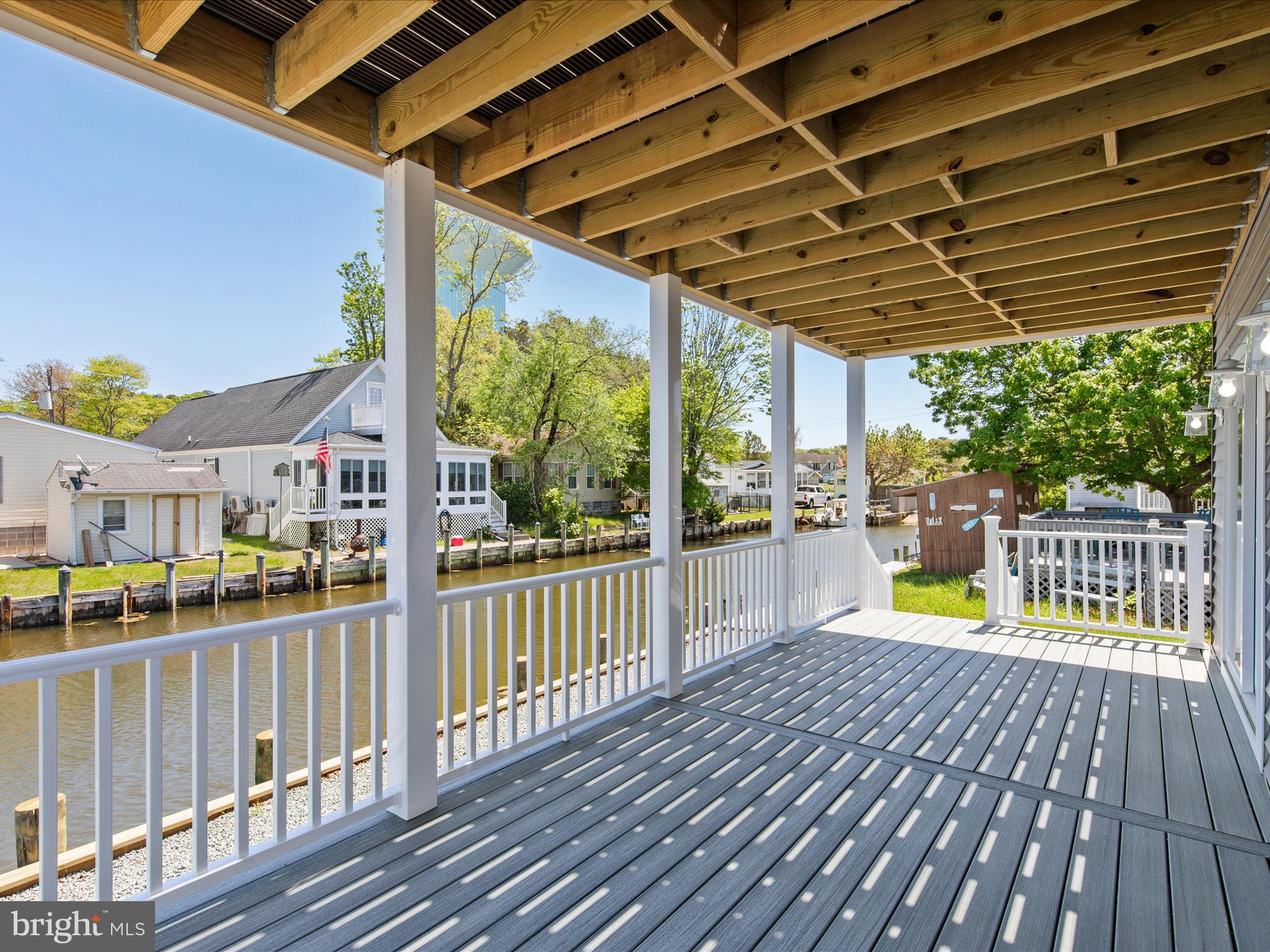 SWANN KEYS - Residential