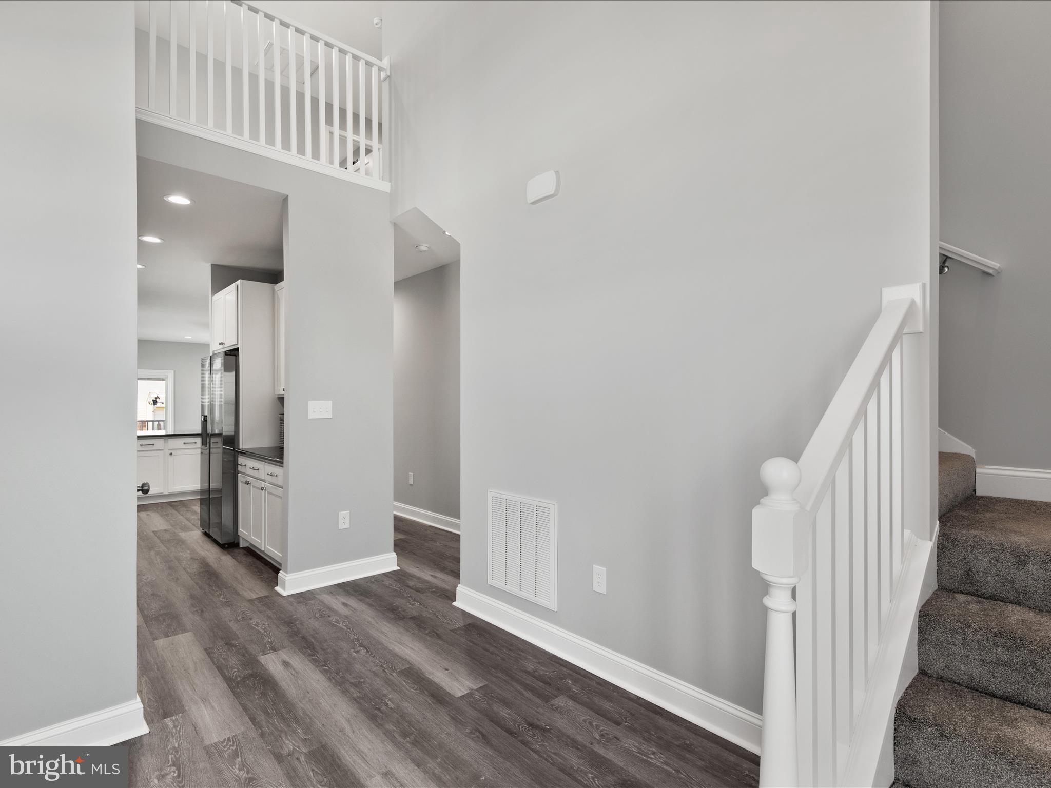 SWANN KEYS - Residential