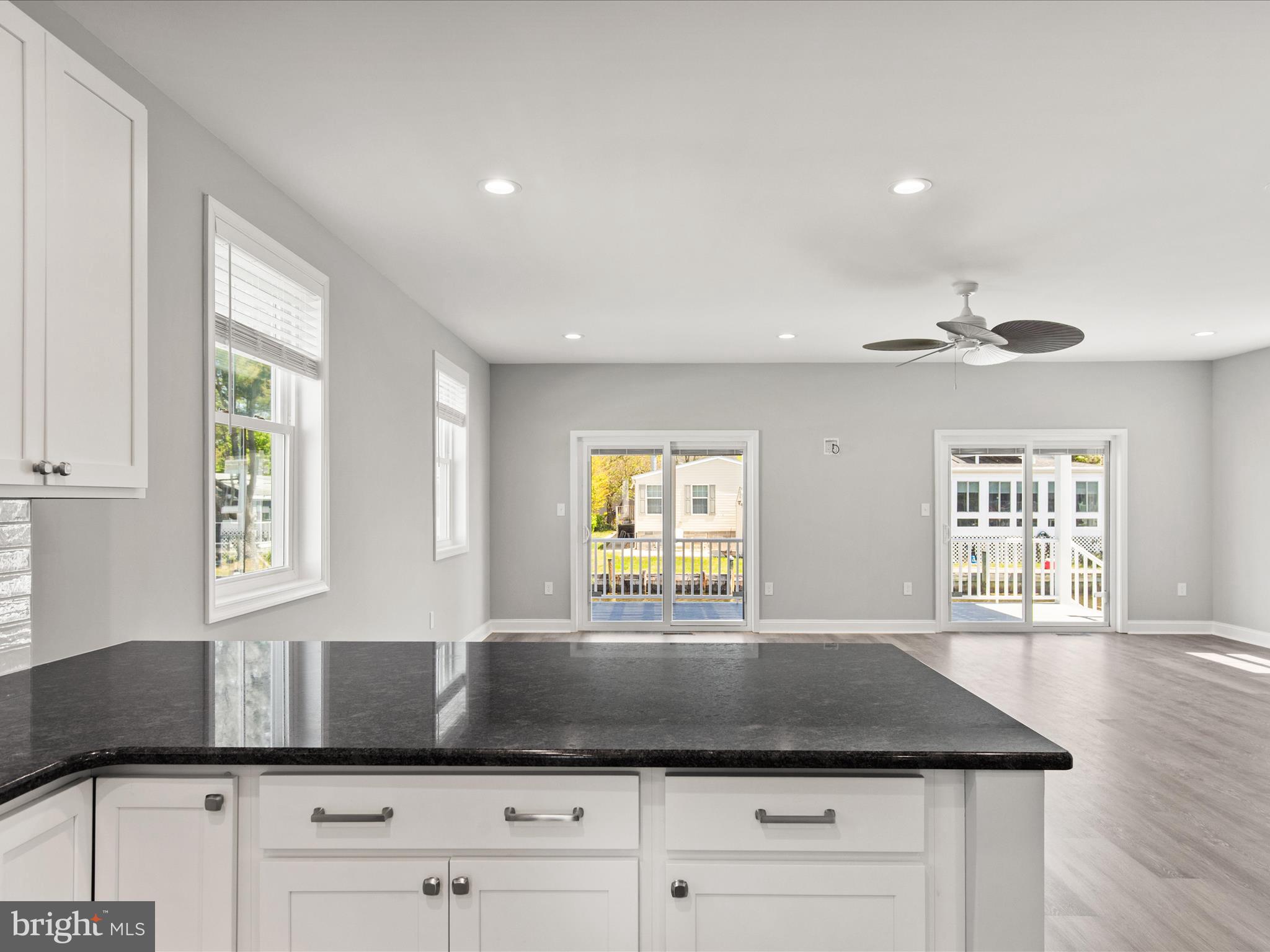 SWANN KEYS - Residential