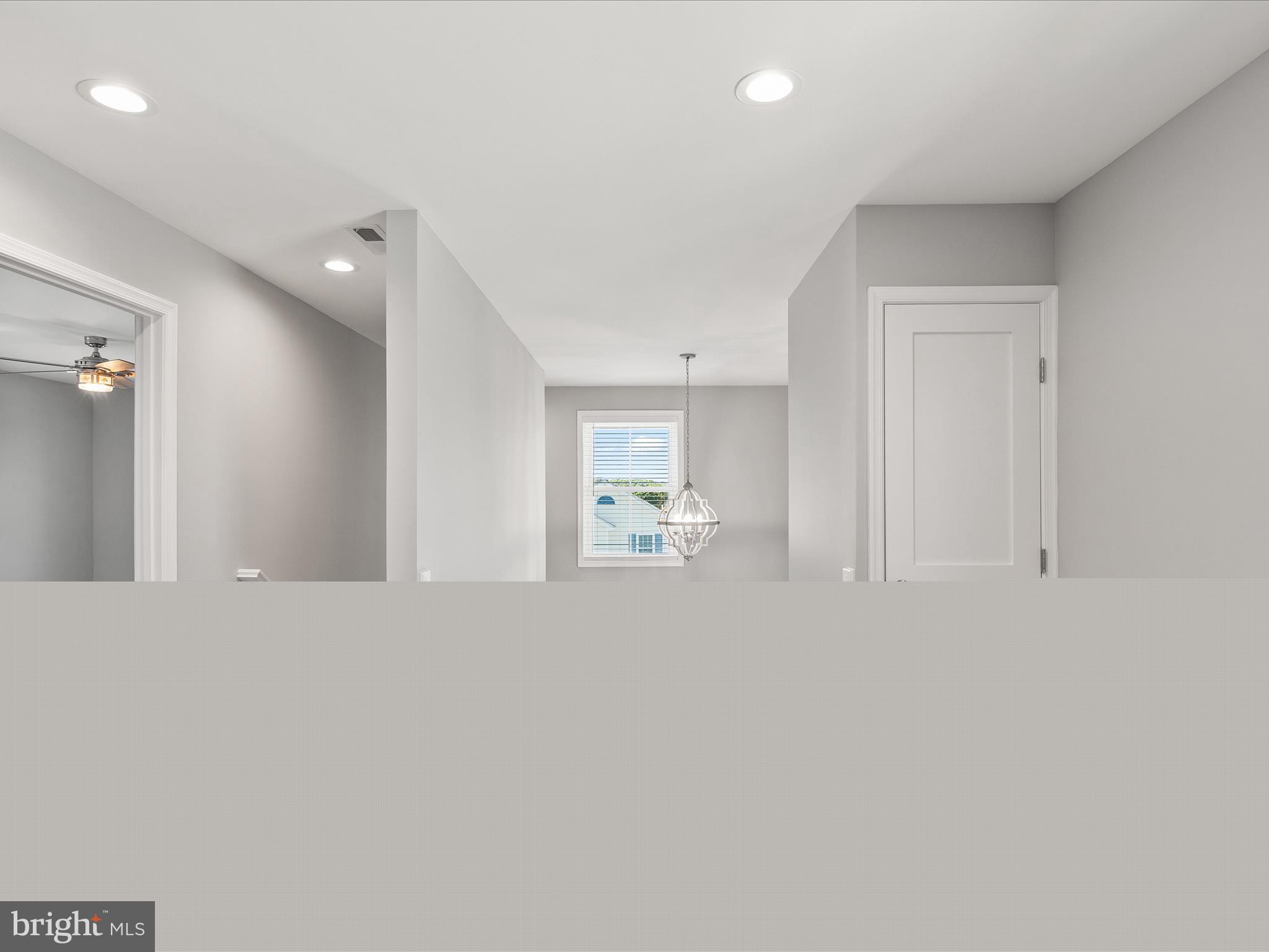 SWANN KEYS - Residential