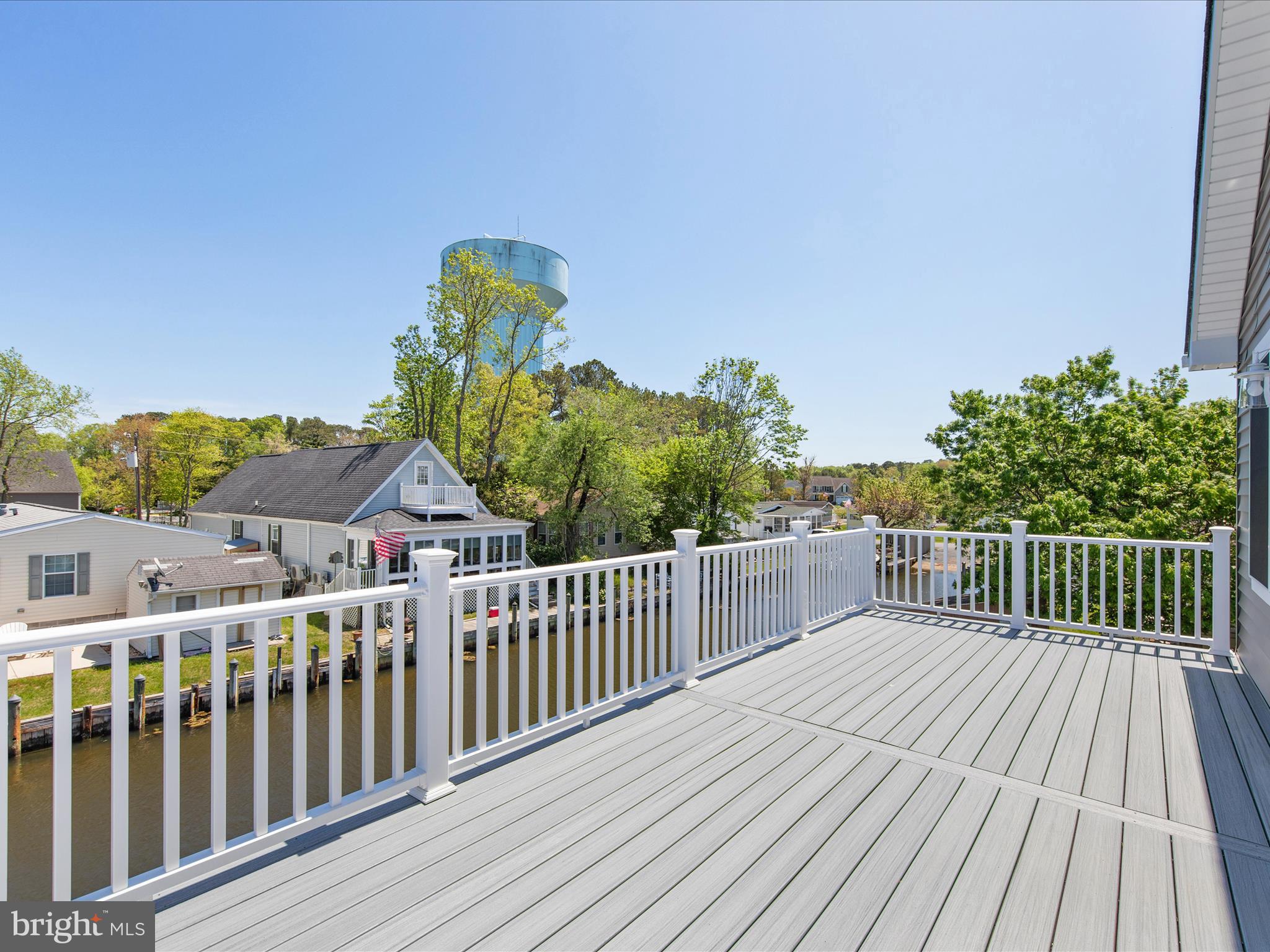 SWANN KEYS - Residential