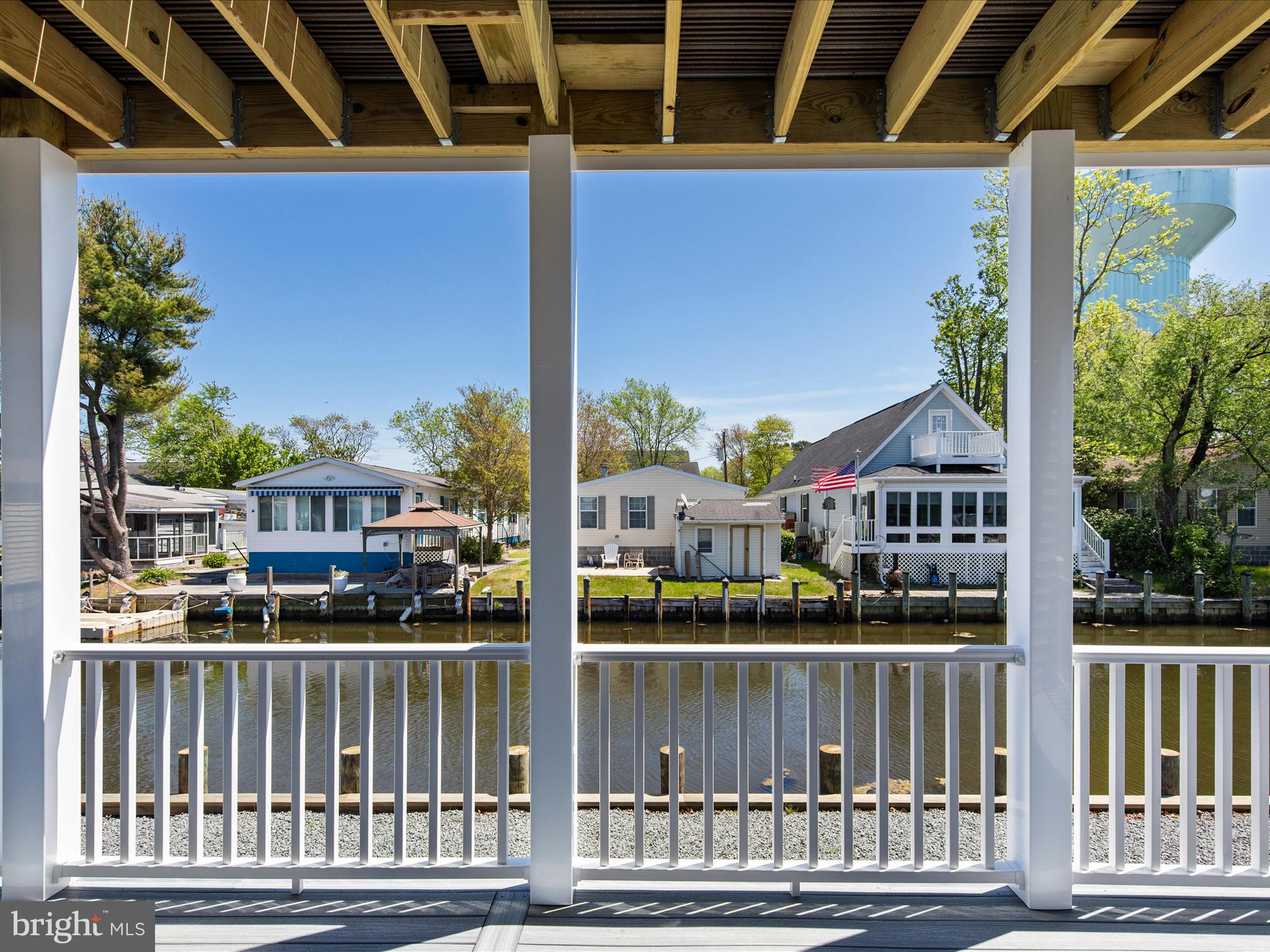 SWANN KEYS - Residential