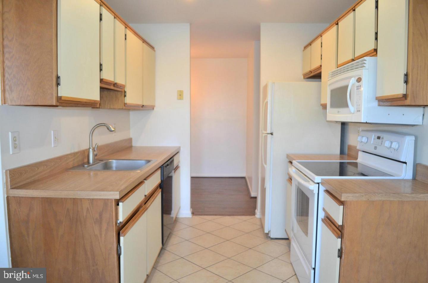 BATTERY HEIGHTS - Residential Lease