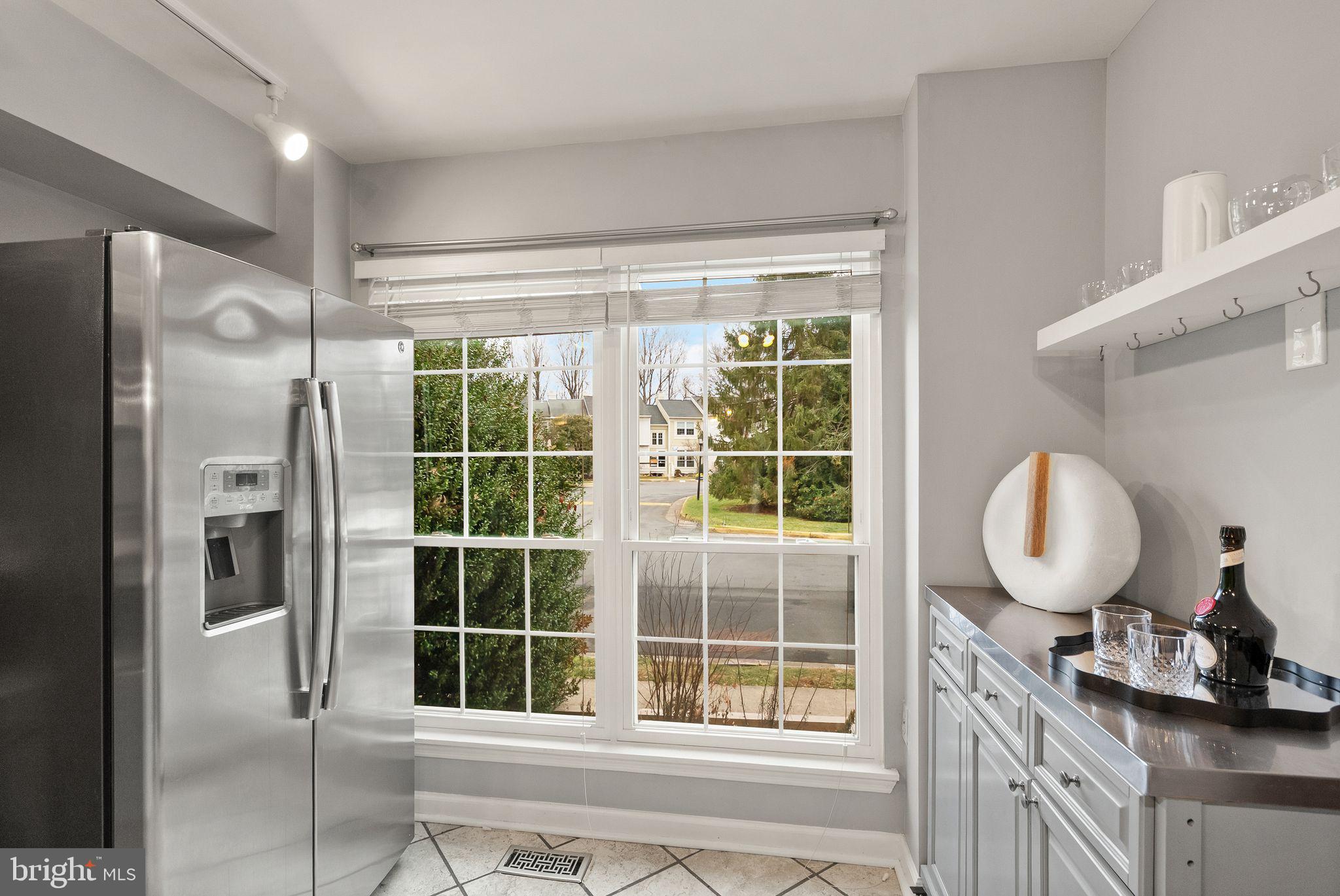 5716 EVERGREEN KNOLL COURT